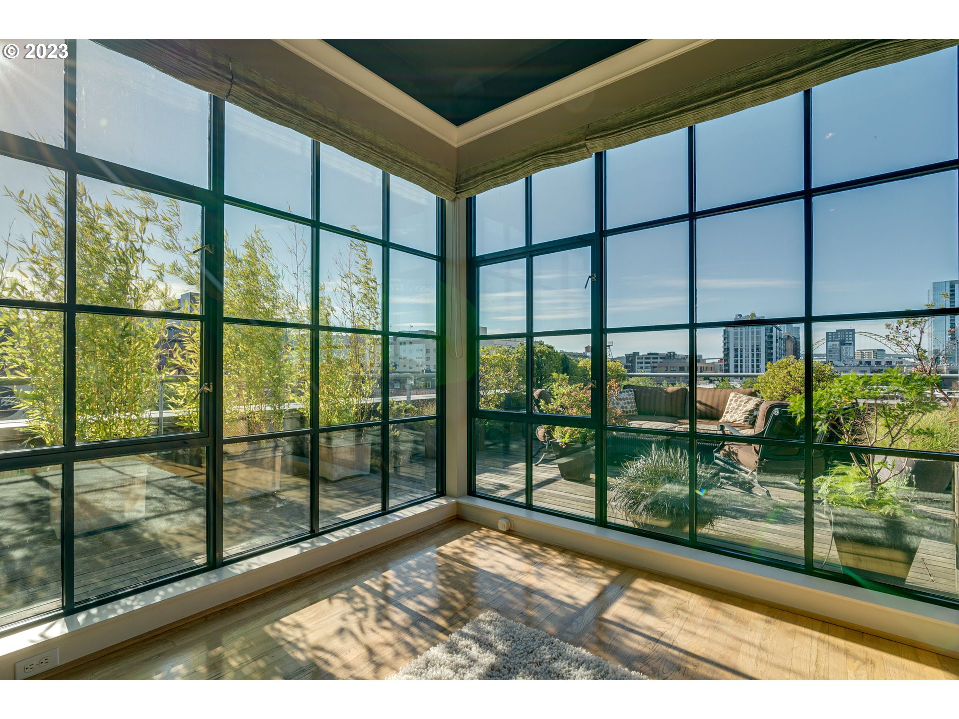 Photo #5: 23543692 Listing 