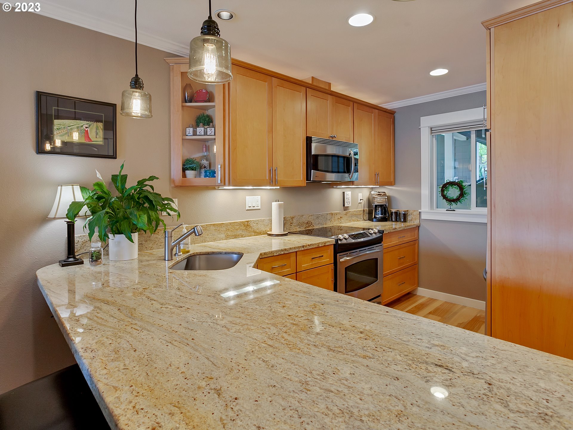 Photo #3: 23546215 Listing 