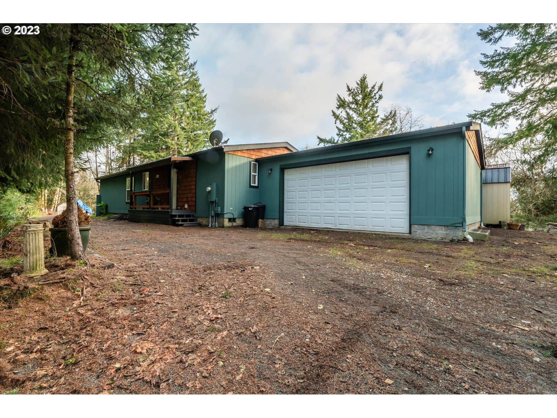 251 COUNCIL HILL RD, Lakeside, OR 