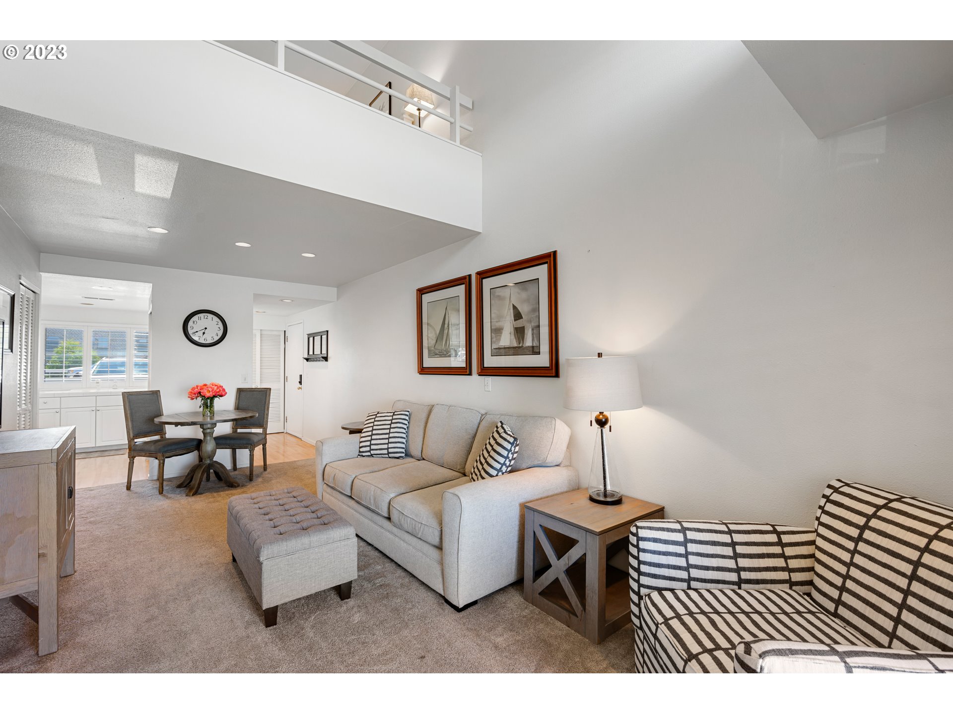 Photo #4: 23549590 Listing 
