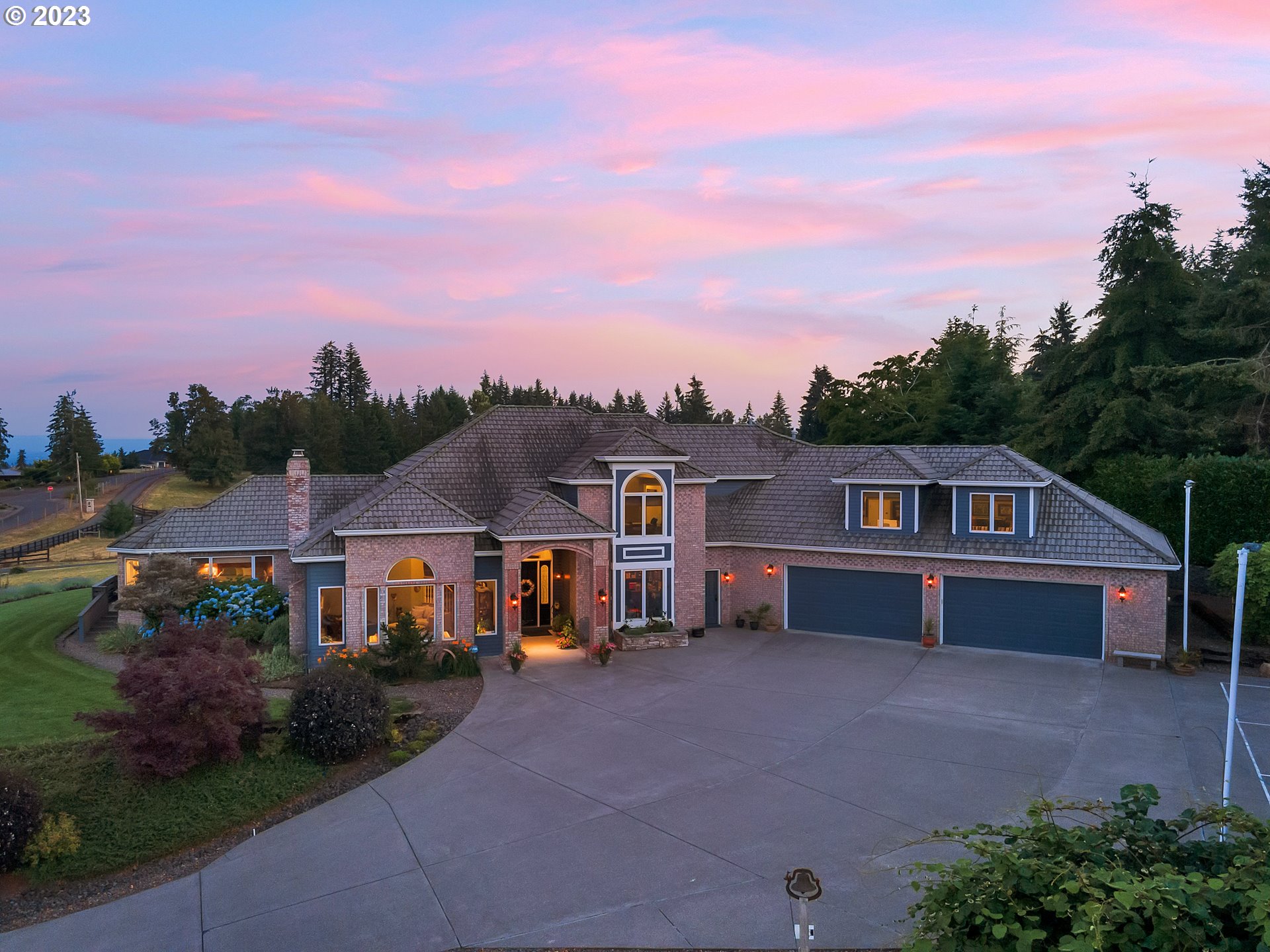 West Linn, Oregon Homes for Sale