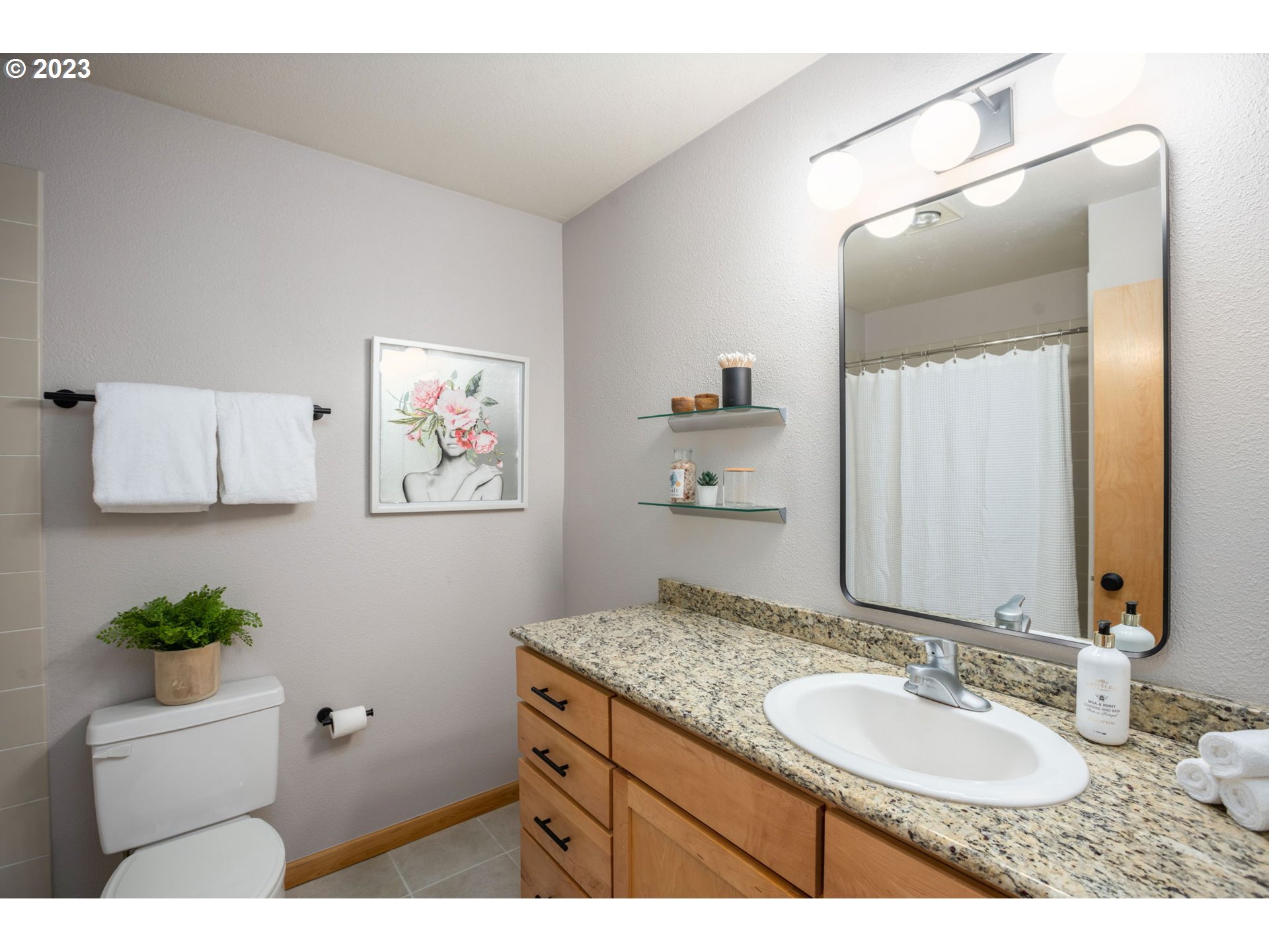Photo #6: 23552421 Listing 