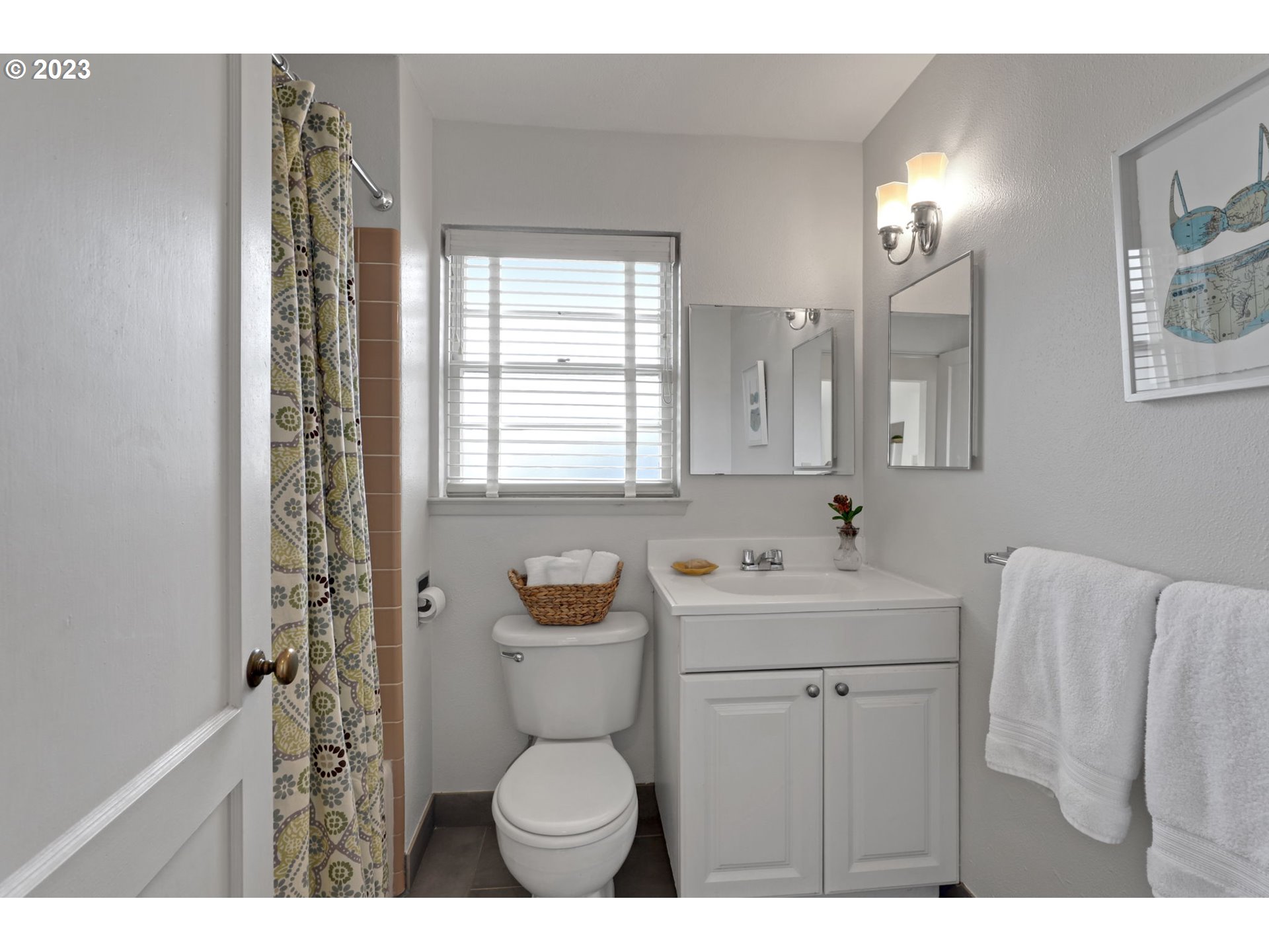Photo #3: 23552804 Listing 