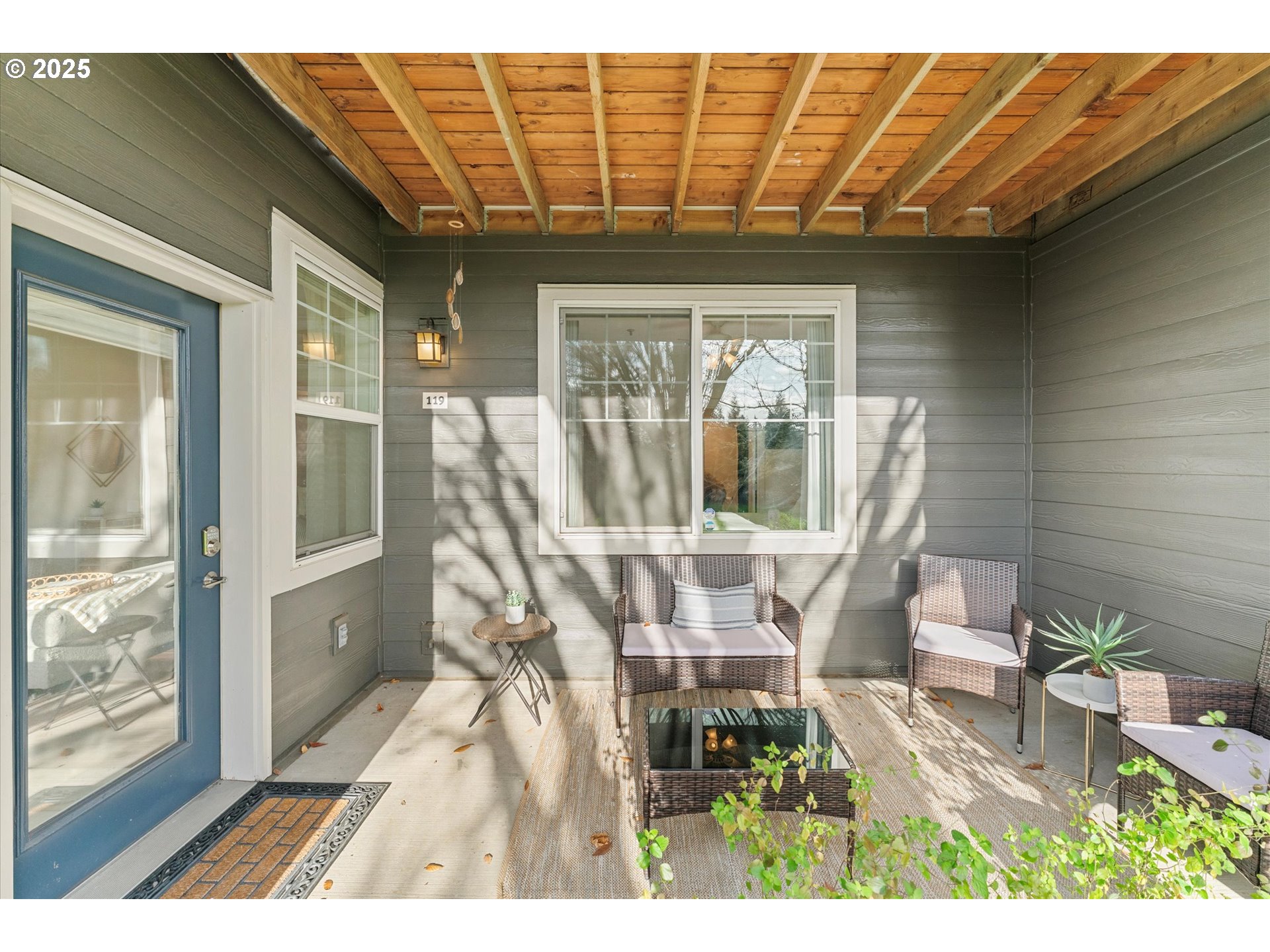 Photo #3: 235534930 Listing: Photo #3