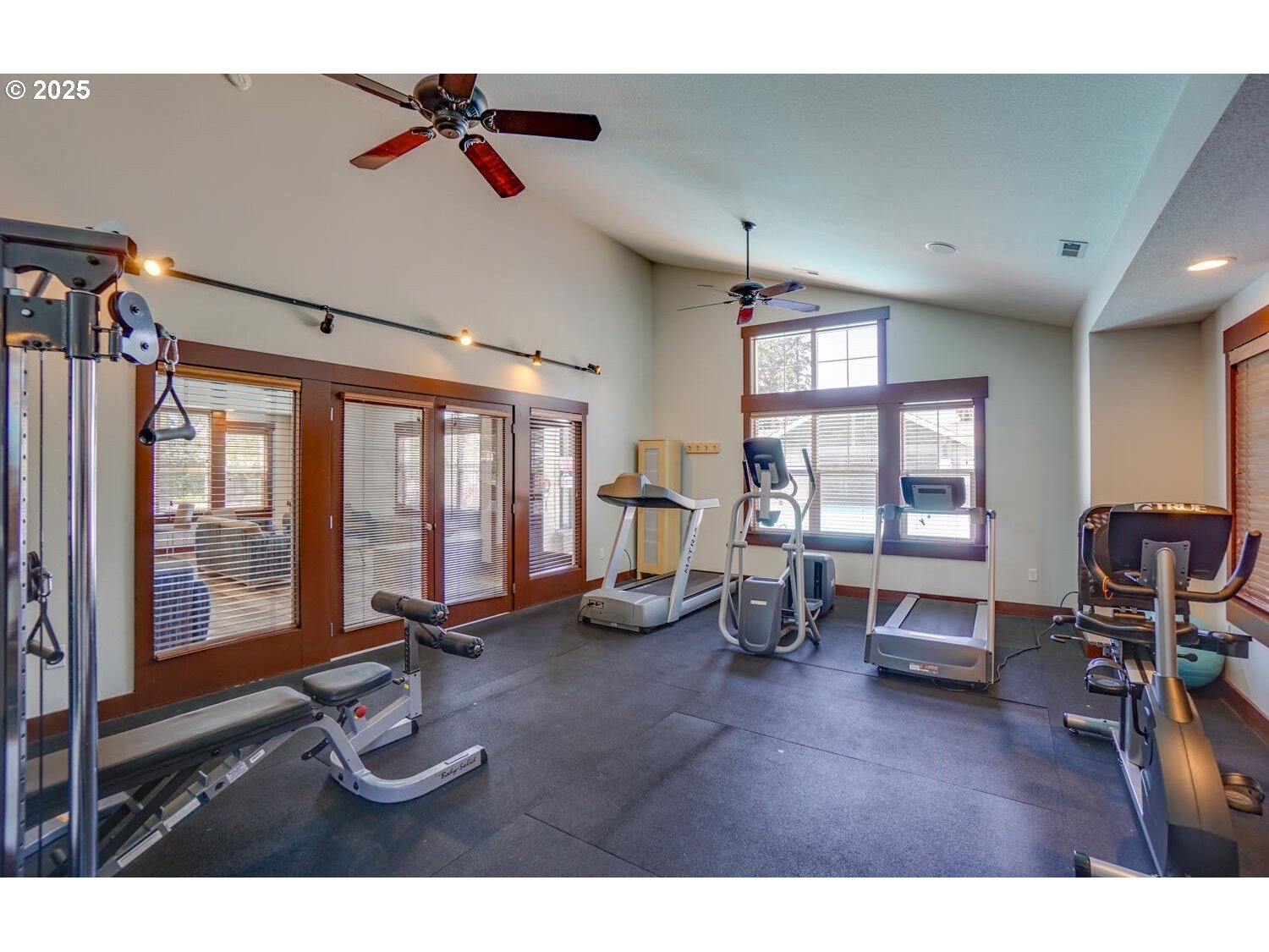 Photo #37: 235534930 Listing: Photo #37