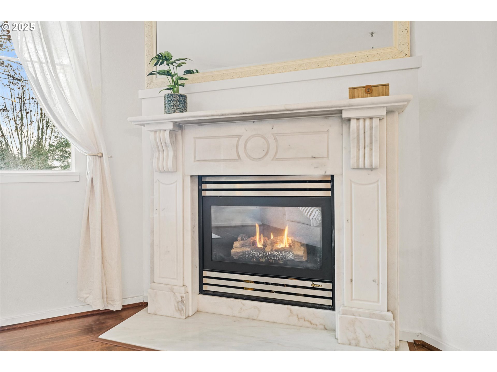 Photo #8: 235534930 Listing: Photo #8