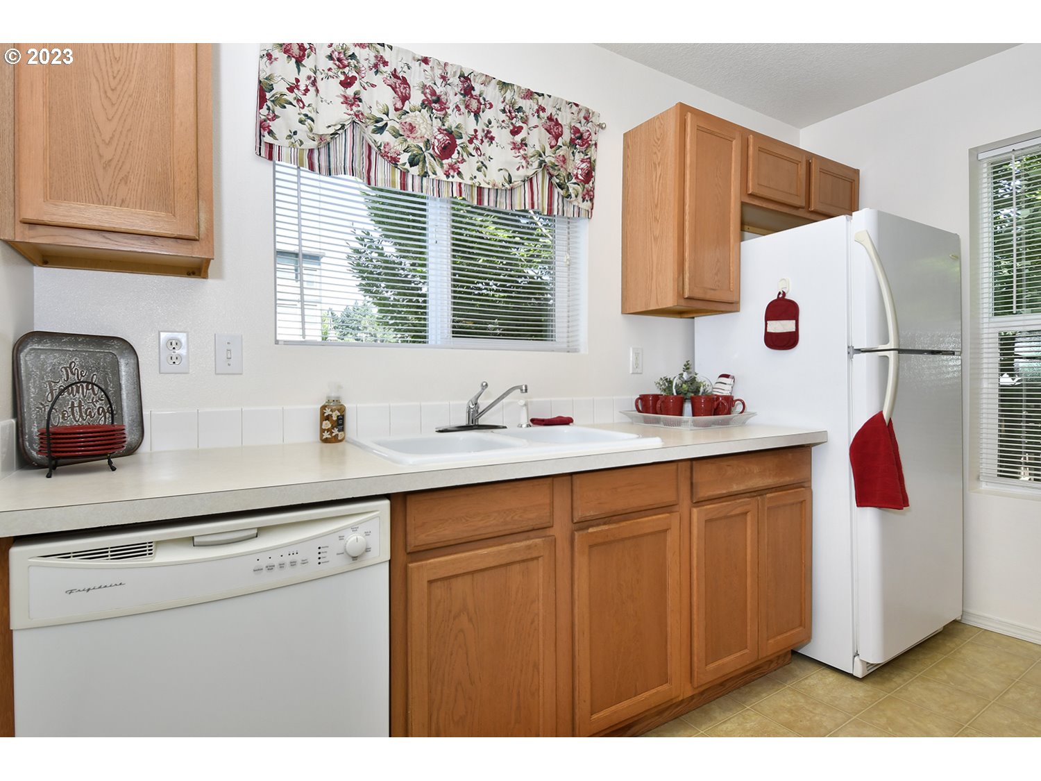 Photo #4: 23553531 Listing 
