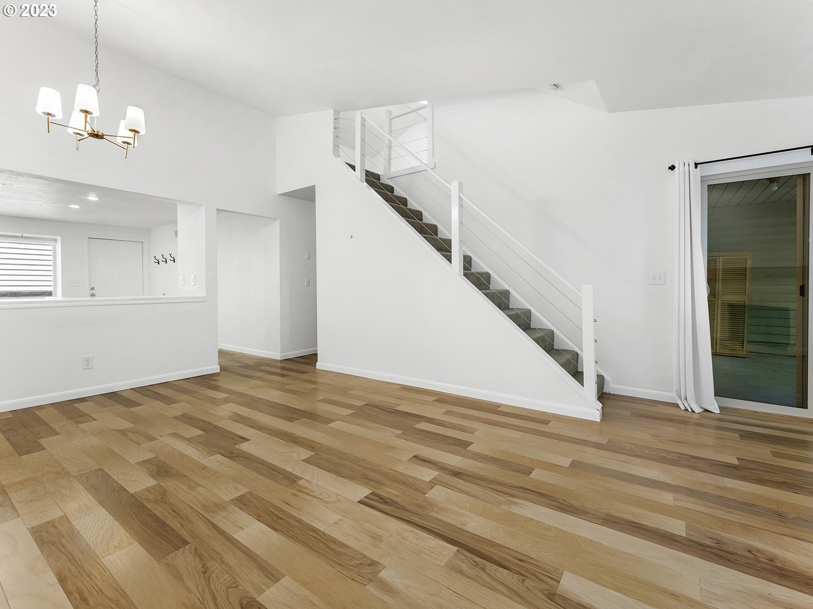 Photo #5: 23556396 Listing 