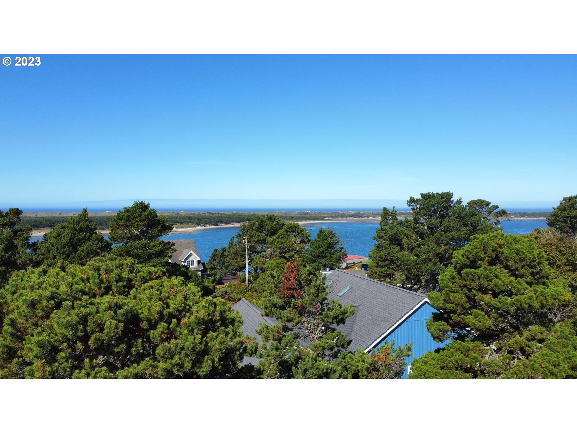26 COAST GUARD RD, Florence, OR, 97439