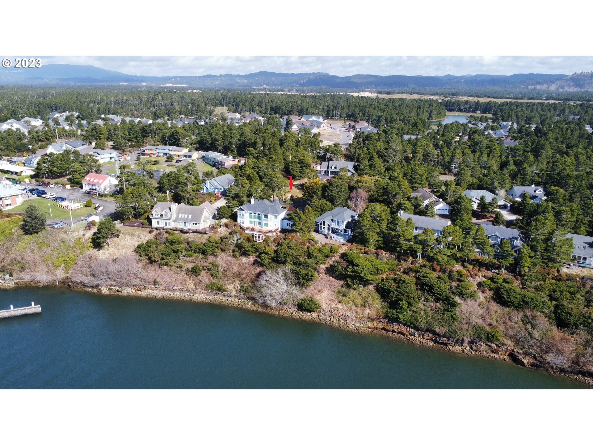 26 COAST GUARD RD, Florence, OR, 97439