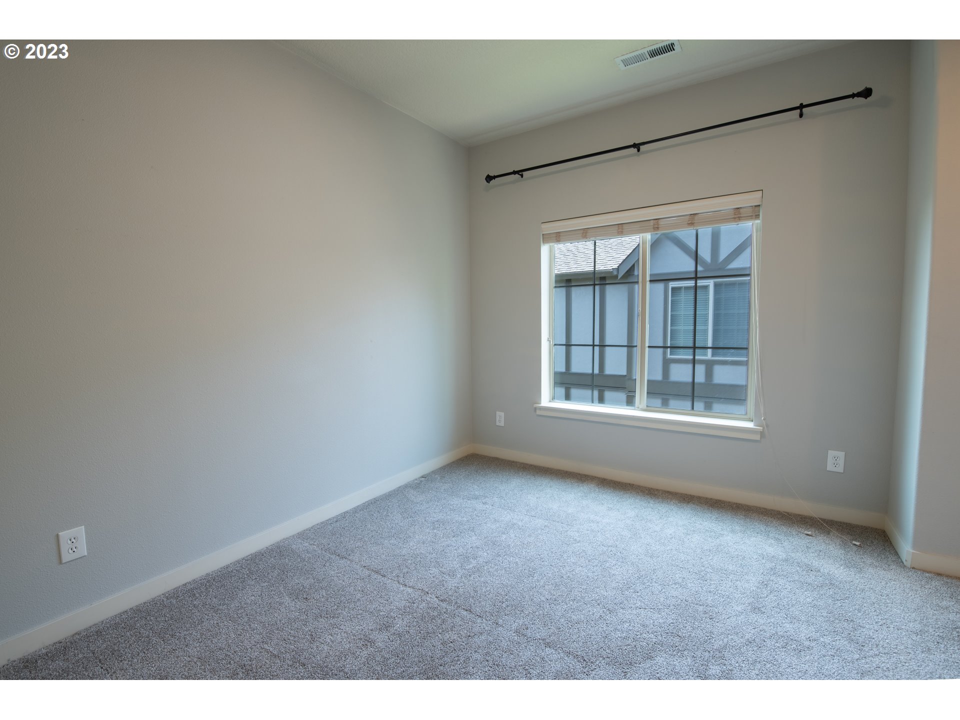 Photo #3: 23561187 Listing 
