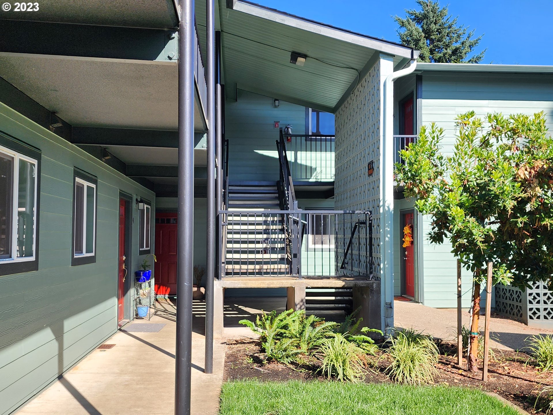 Photo #6: 23566698 Listing 