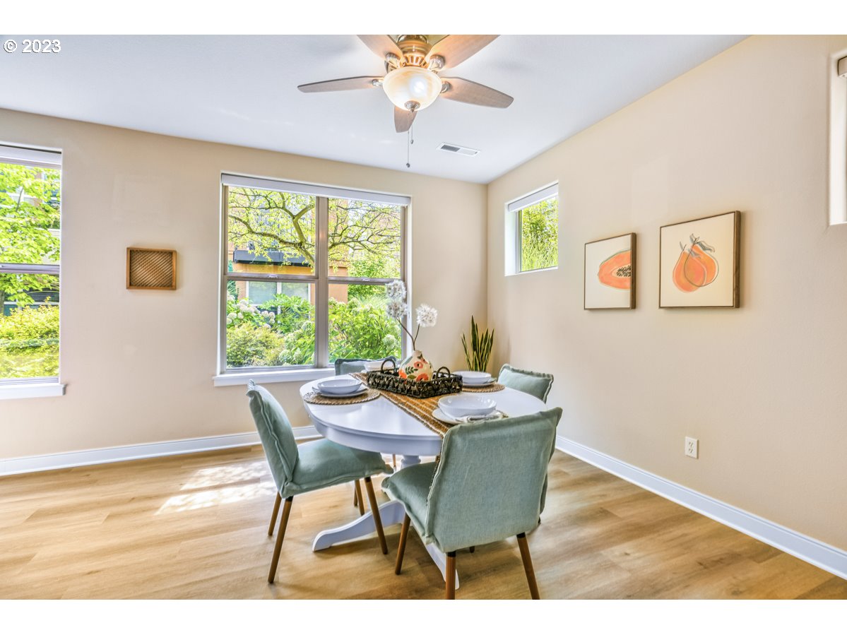 Photo #6: 23573942 Listing 