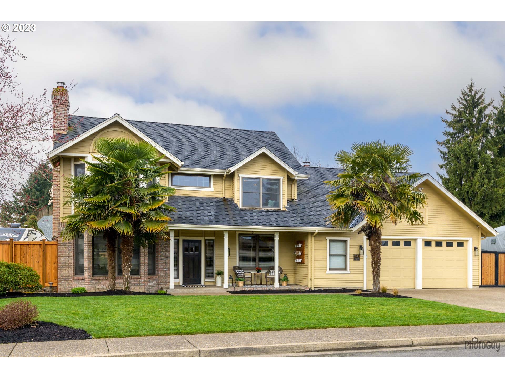 1586 VICTORIAN WAY, Eugene, OR 97401