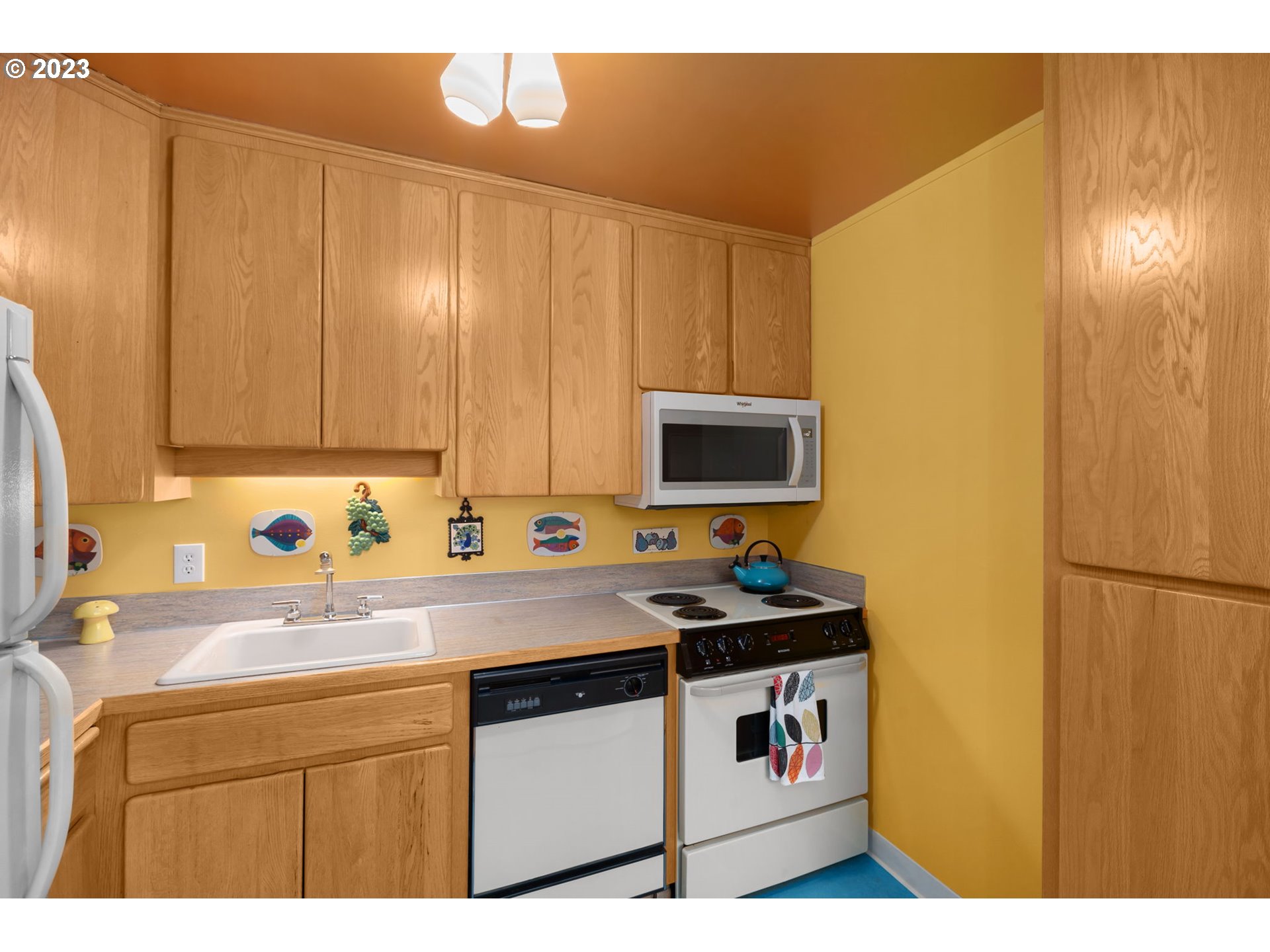 Photo #2: 23583888 Listing 