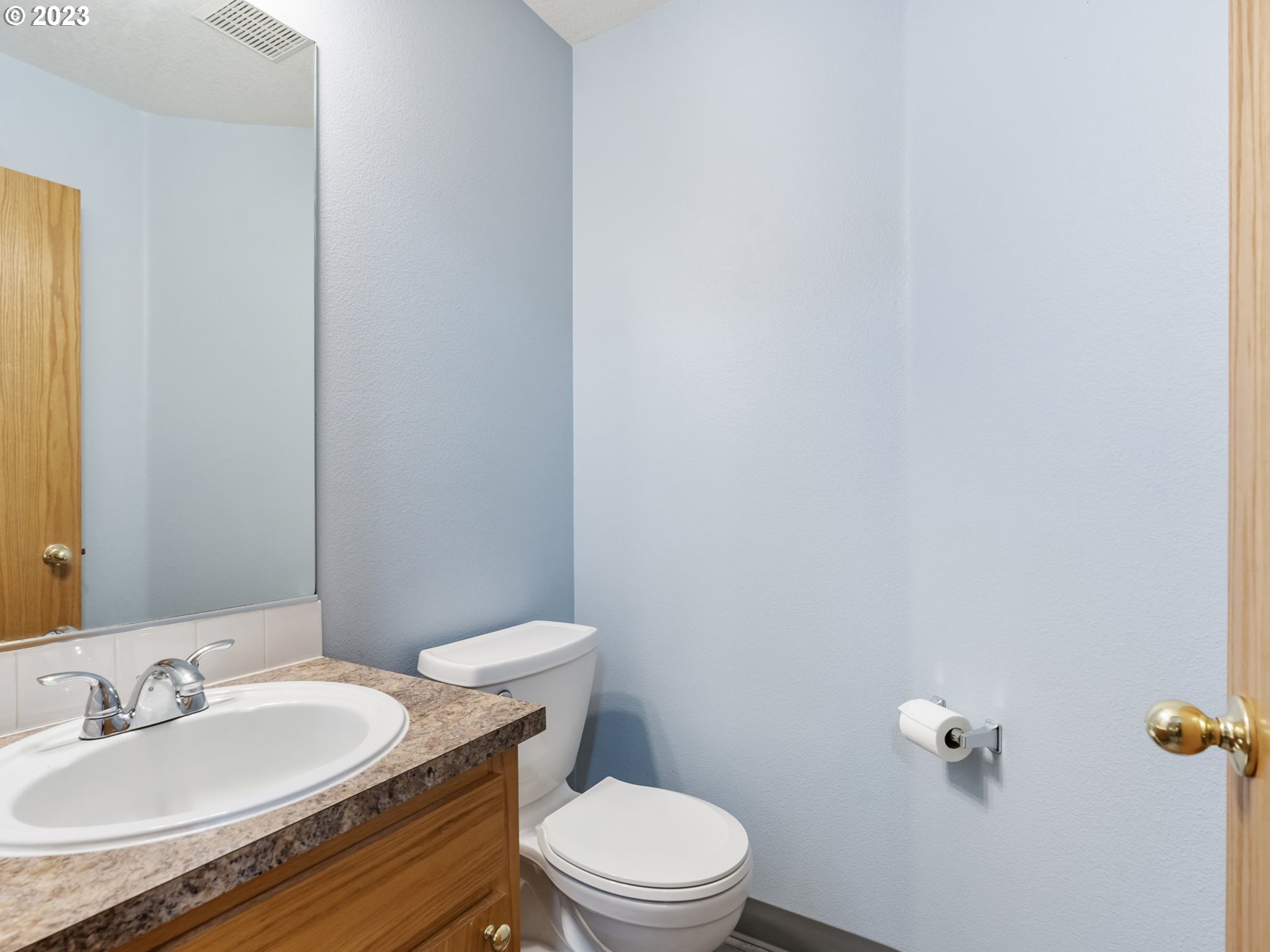 Photo #5: 23589832 Listing 