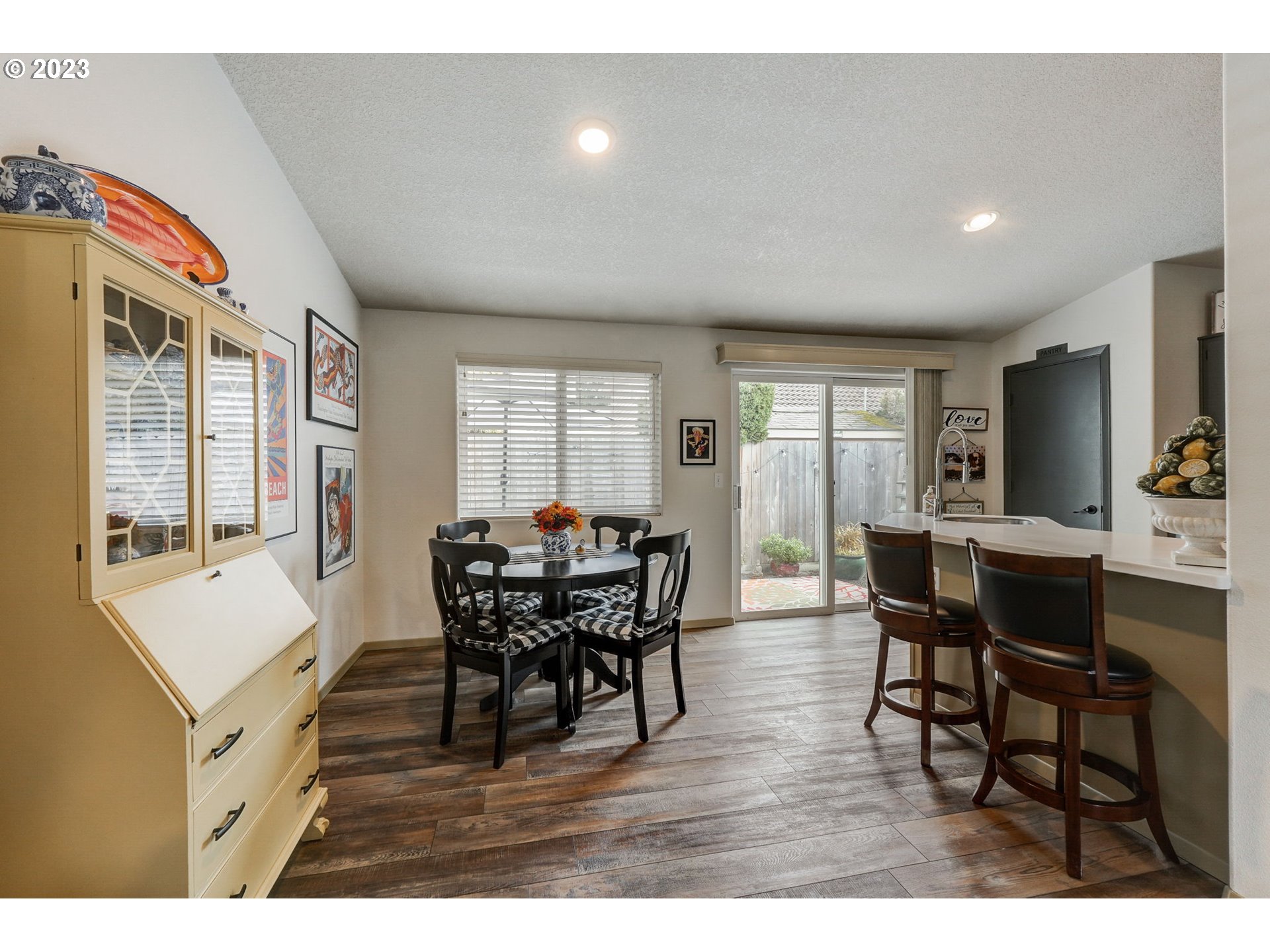 Photo #5: 23594025 Listing 
