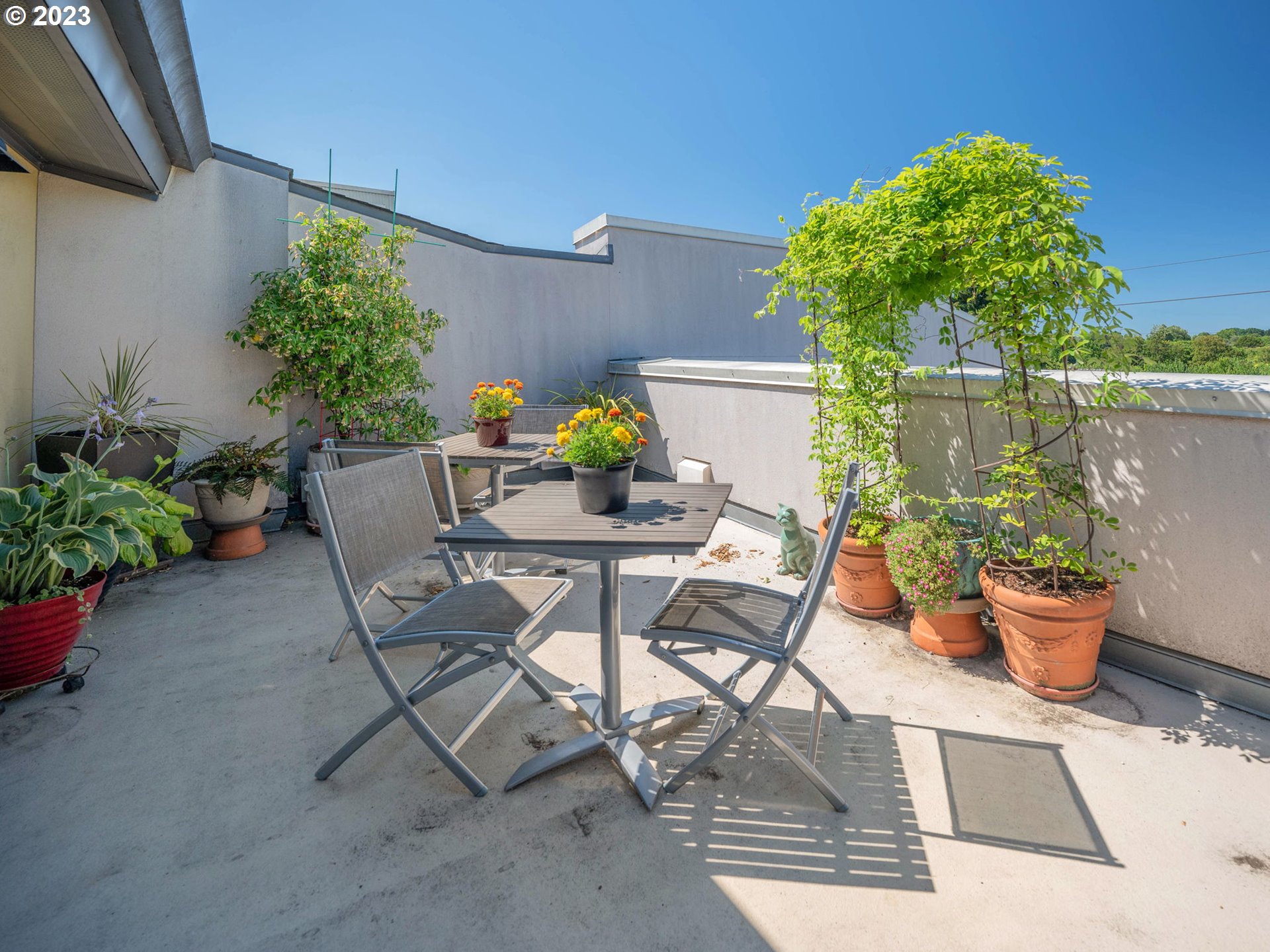 Photo #4: 23596060 Listing 