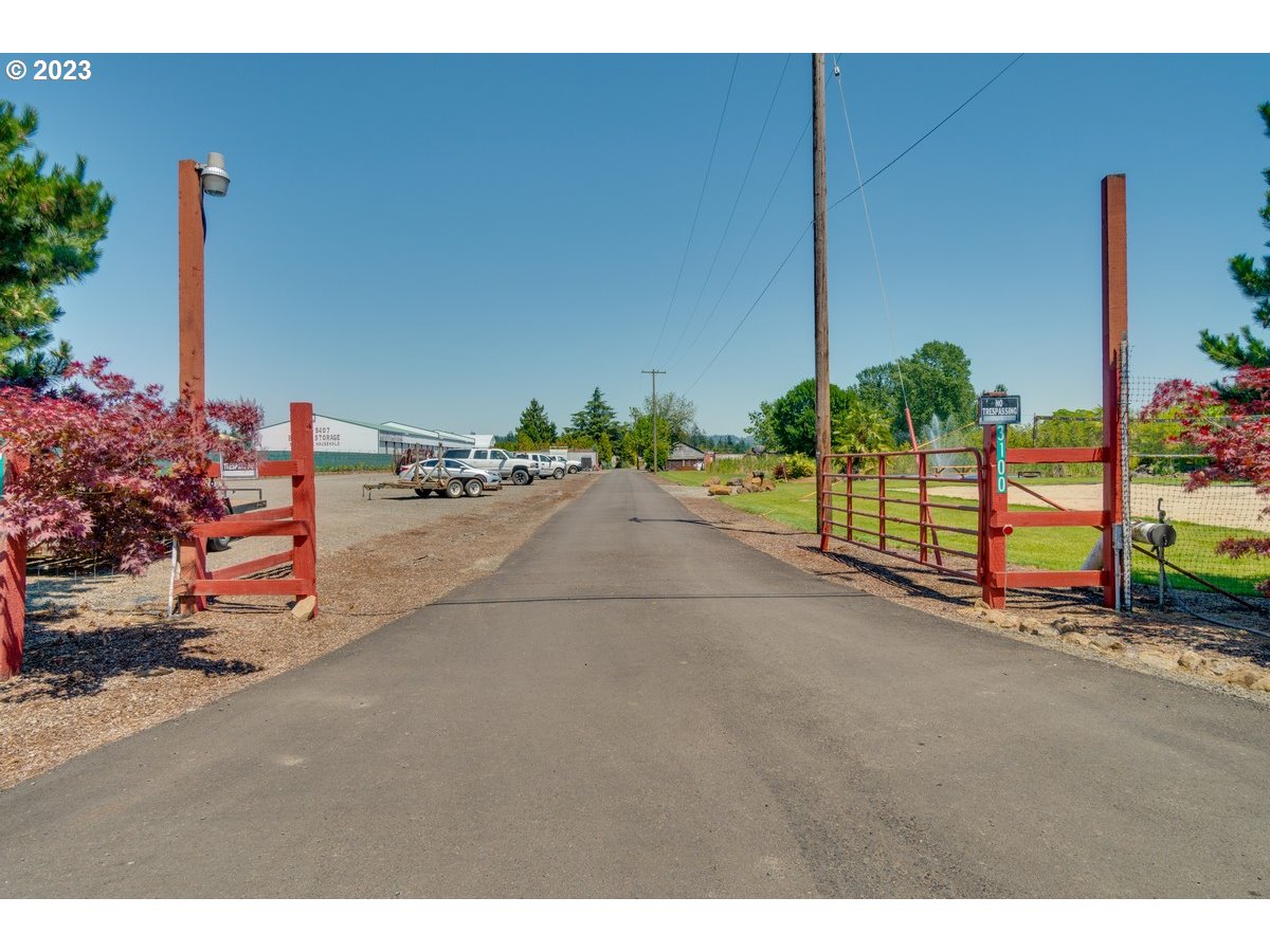 3100 N LONE OAK RD, Mc Minnville, OR, 97128
