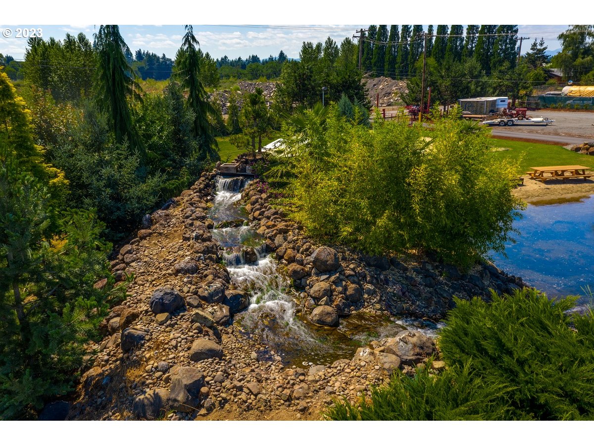 3100 N LONE OAK RD, Mc Minnville, OR, 97128