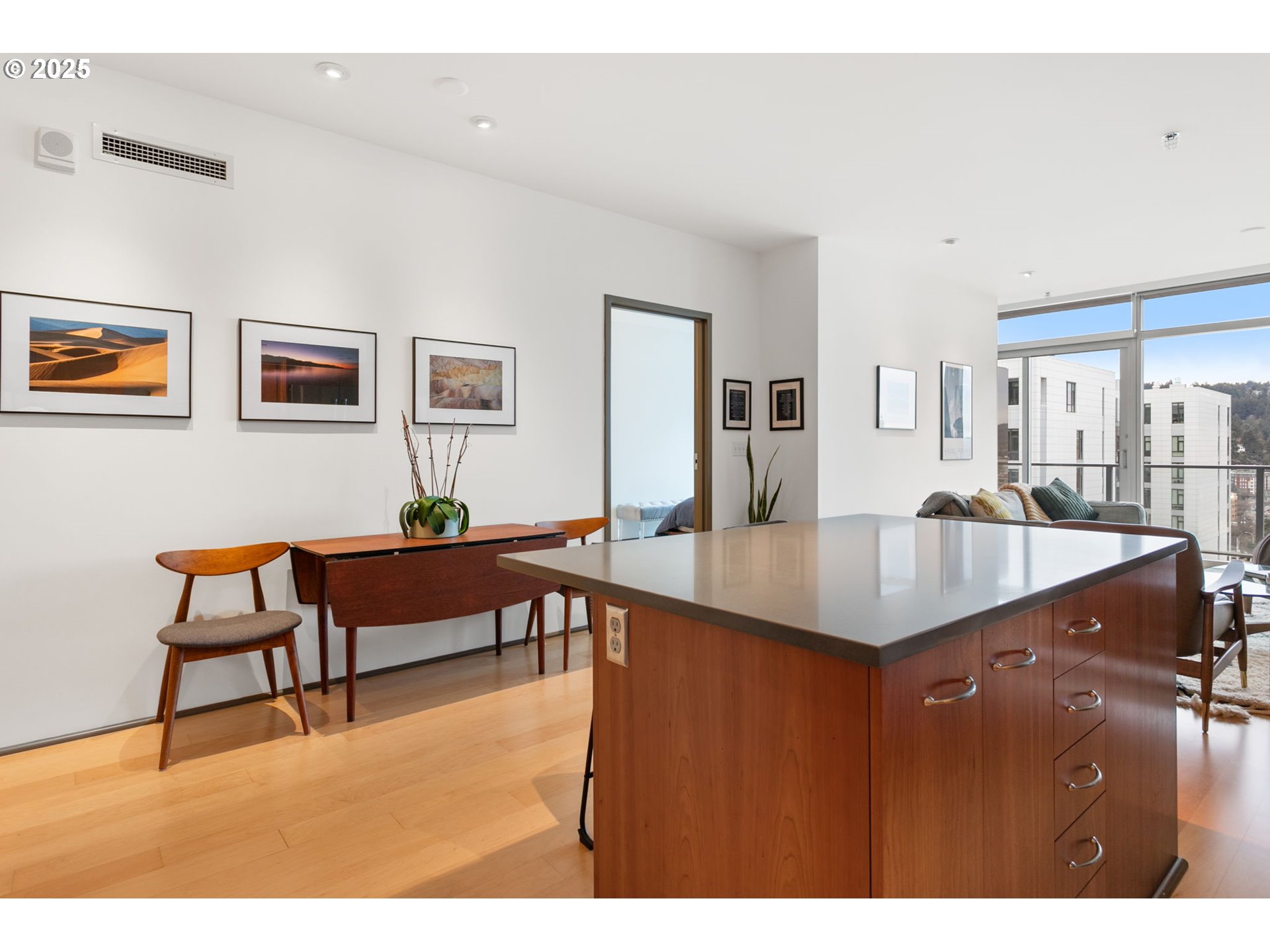 Photo #14: 236032734 Listing: Photo #14