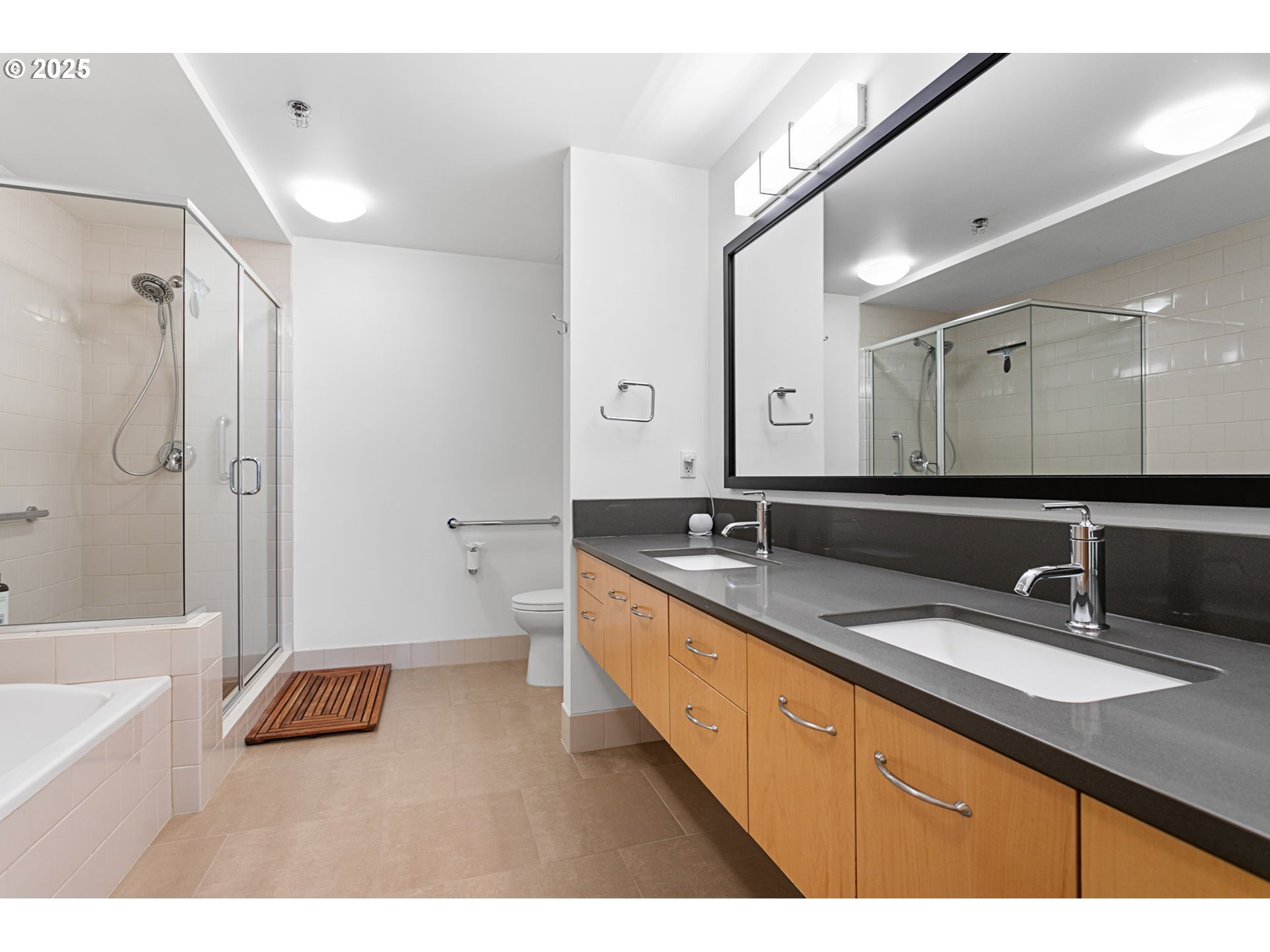 Photo #20: 236032734 Listing: Photo #20