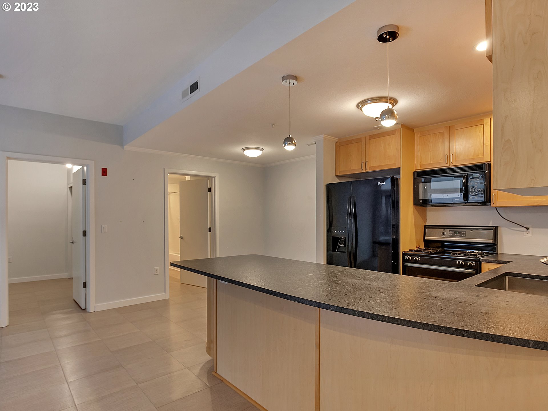 Photo #2: 23605822 Listing 