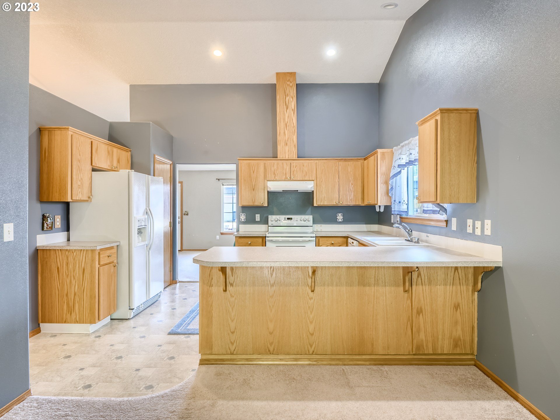 Photo #6: 23609402 Listing 
