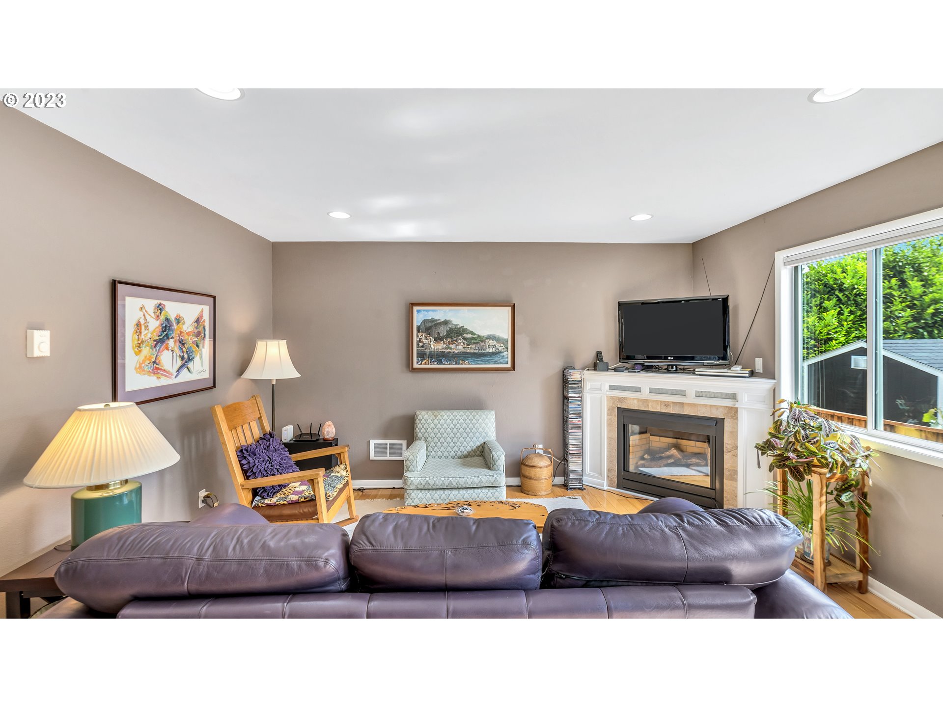 Photo #4: 23615765 Listing 