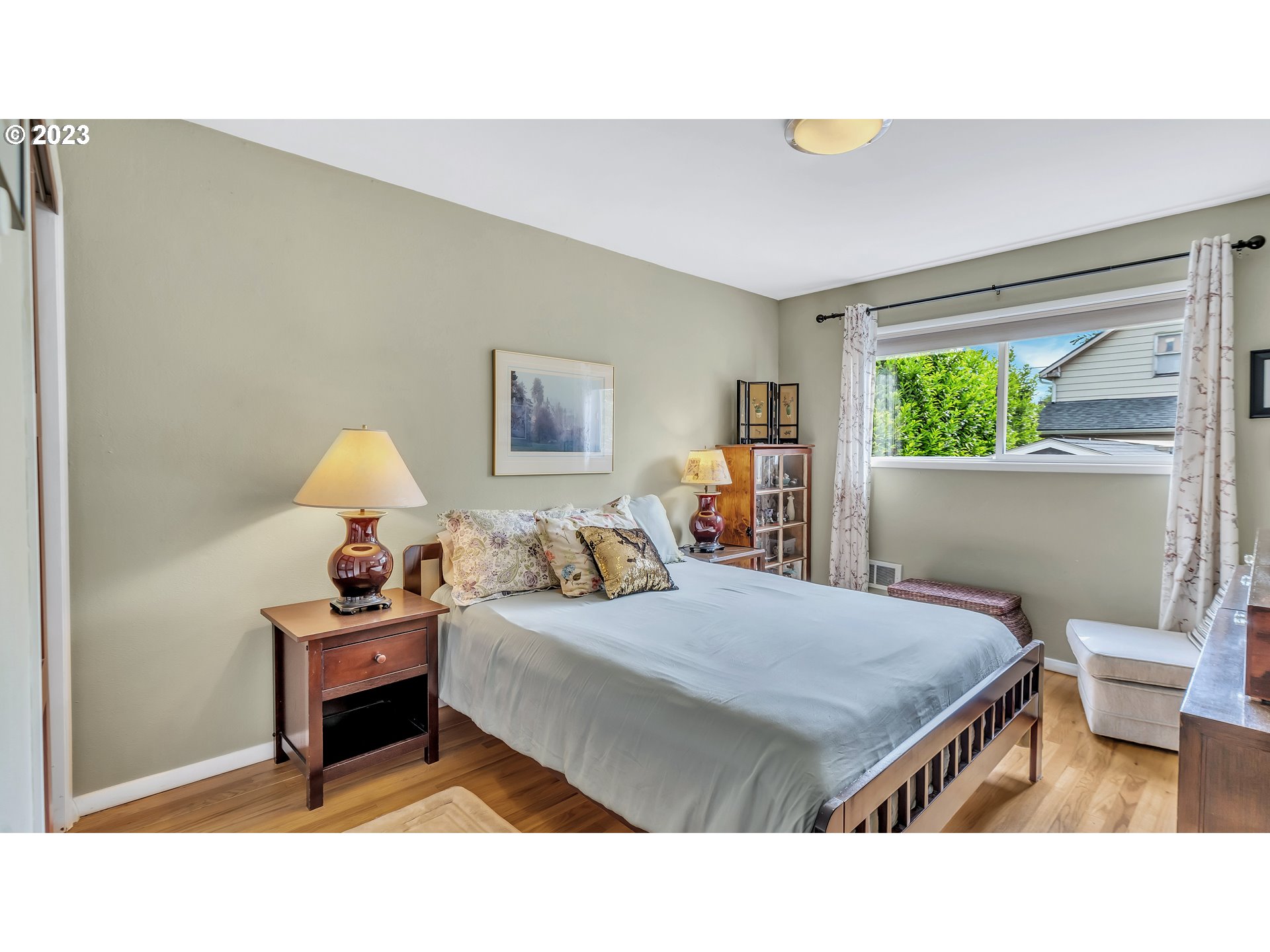 Photo #6: 23615765 Listing 