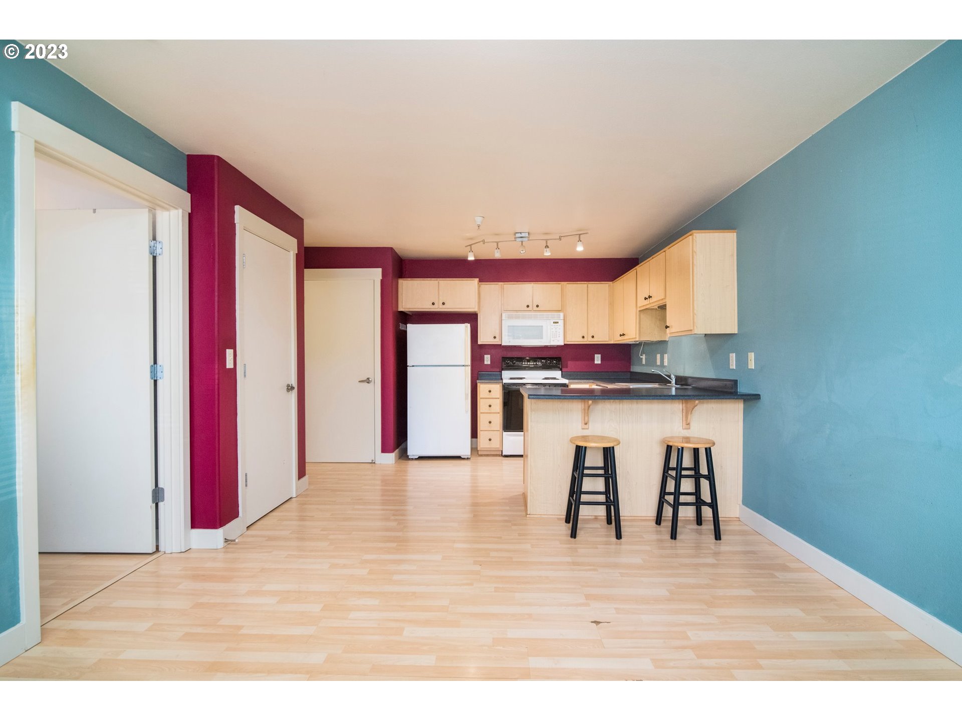 Photo #6: 23618216 Listing 