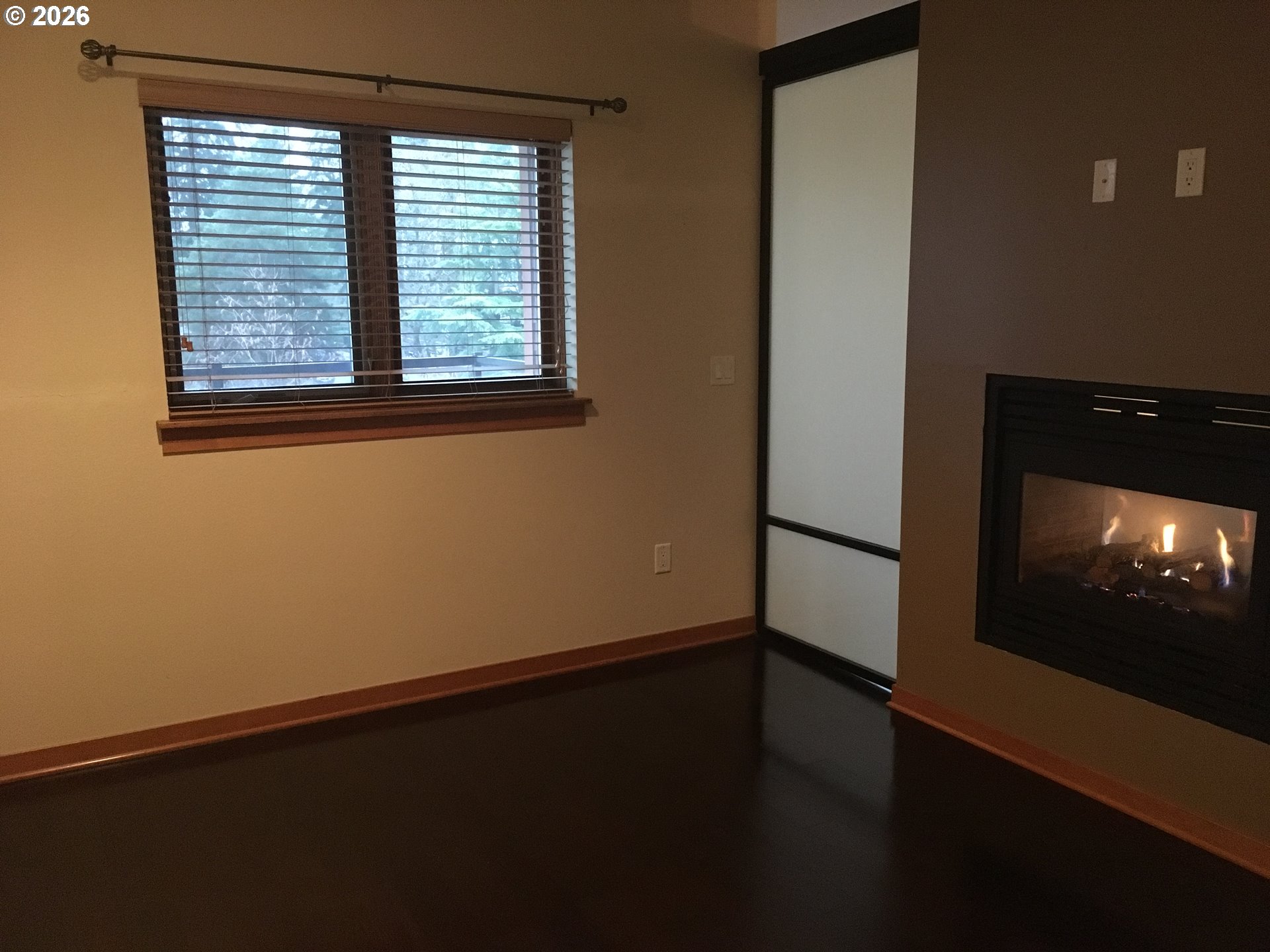 Photo #9: 236219623 Listing: Photo #9