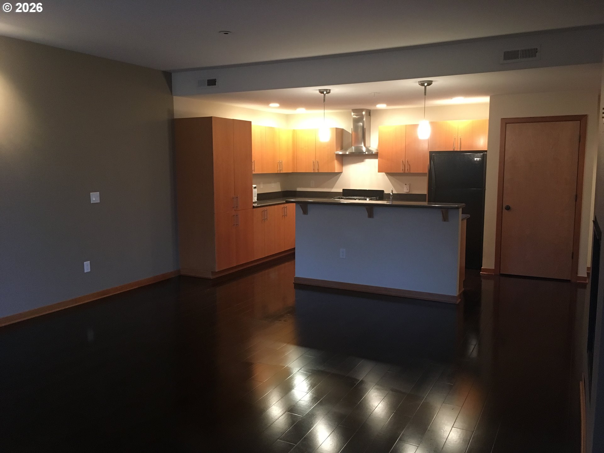 Photo #12: 236219623 Listing: Photo #12