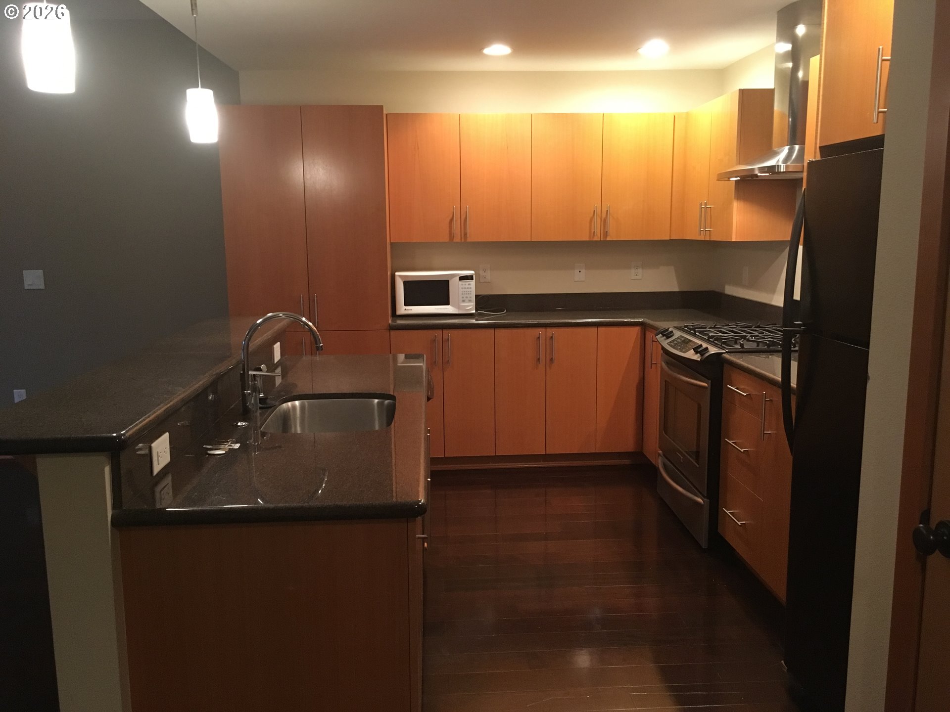 Photo #15: 236219623 Listing: Photo #15