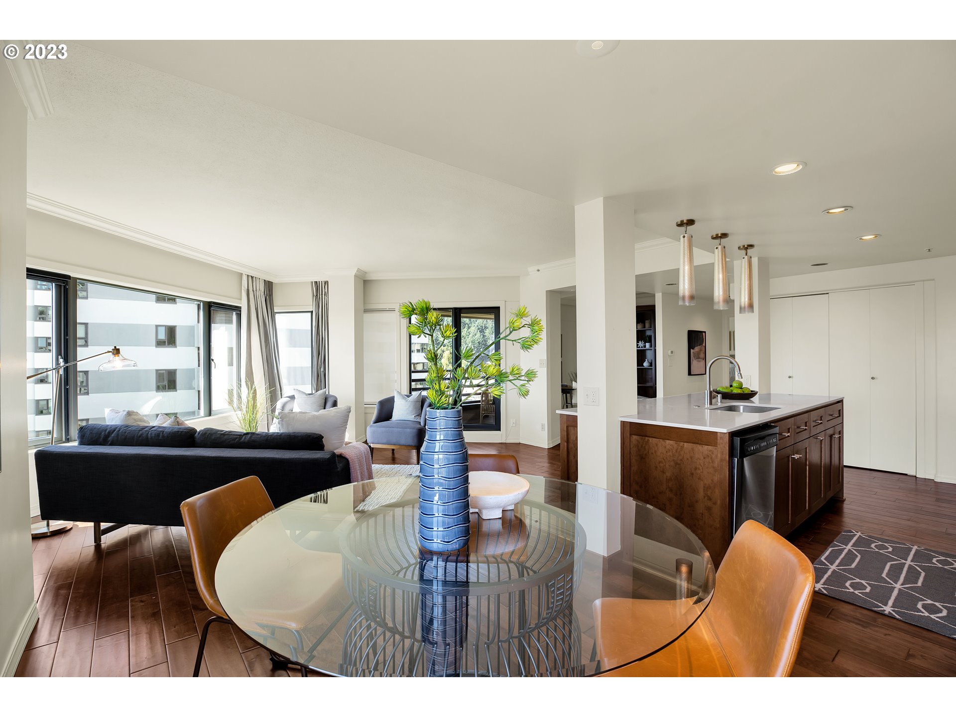 Photo #4: 23622626 Listing 