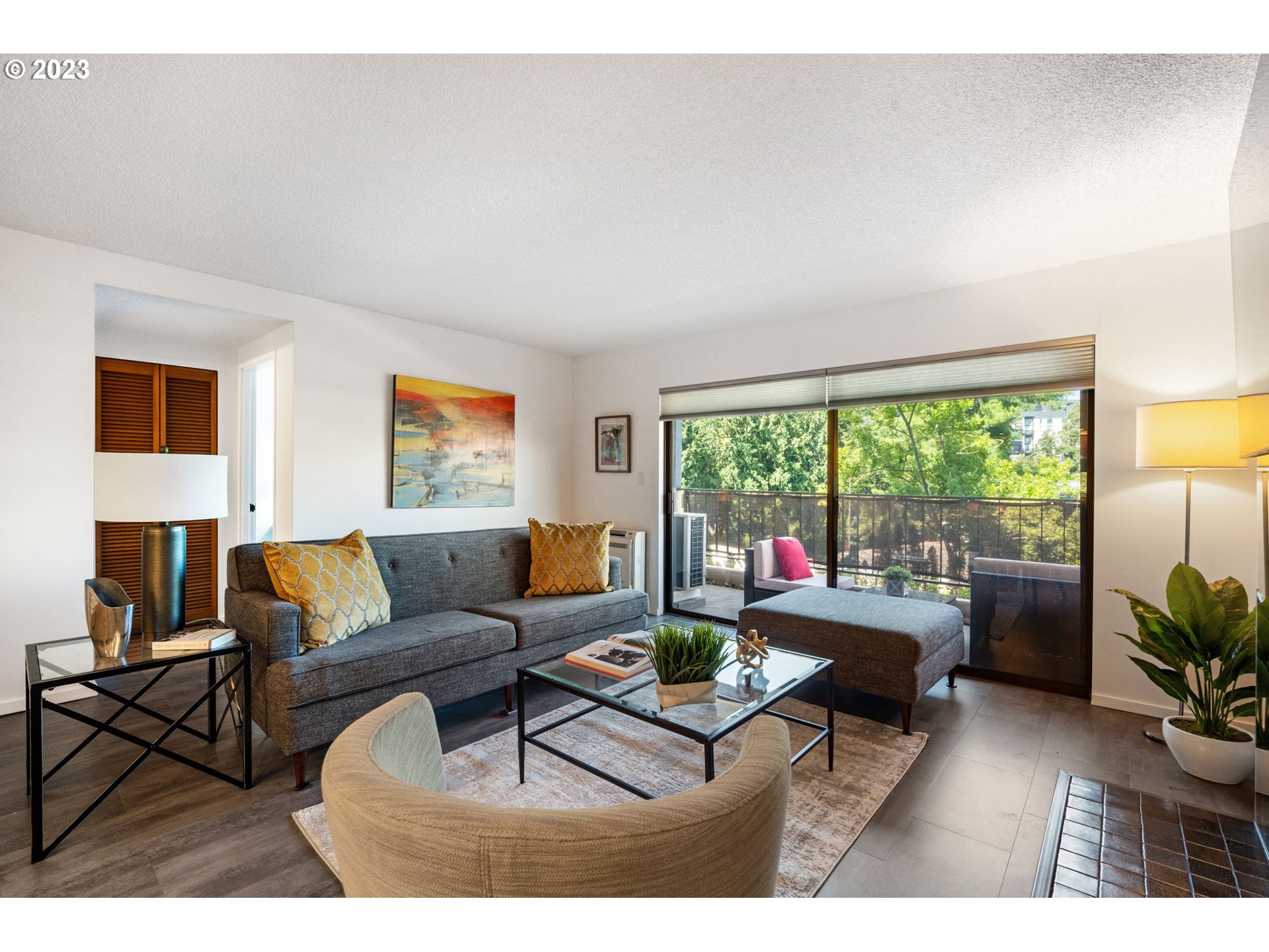 Photo #6: 23622743 Listing 