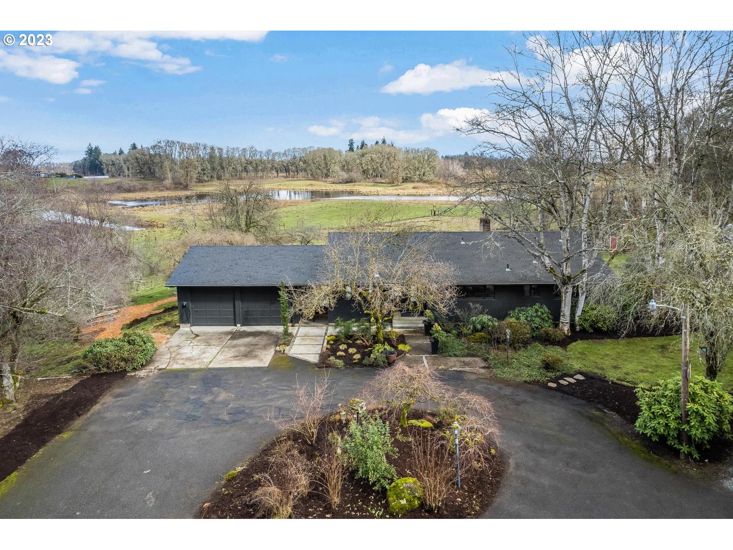 19114 SAUVIE ISLAND NW Road Portland, Oregon, United States Luxury