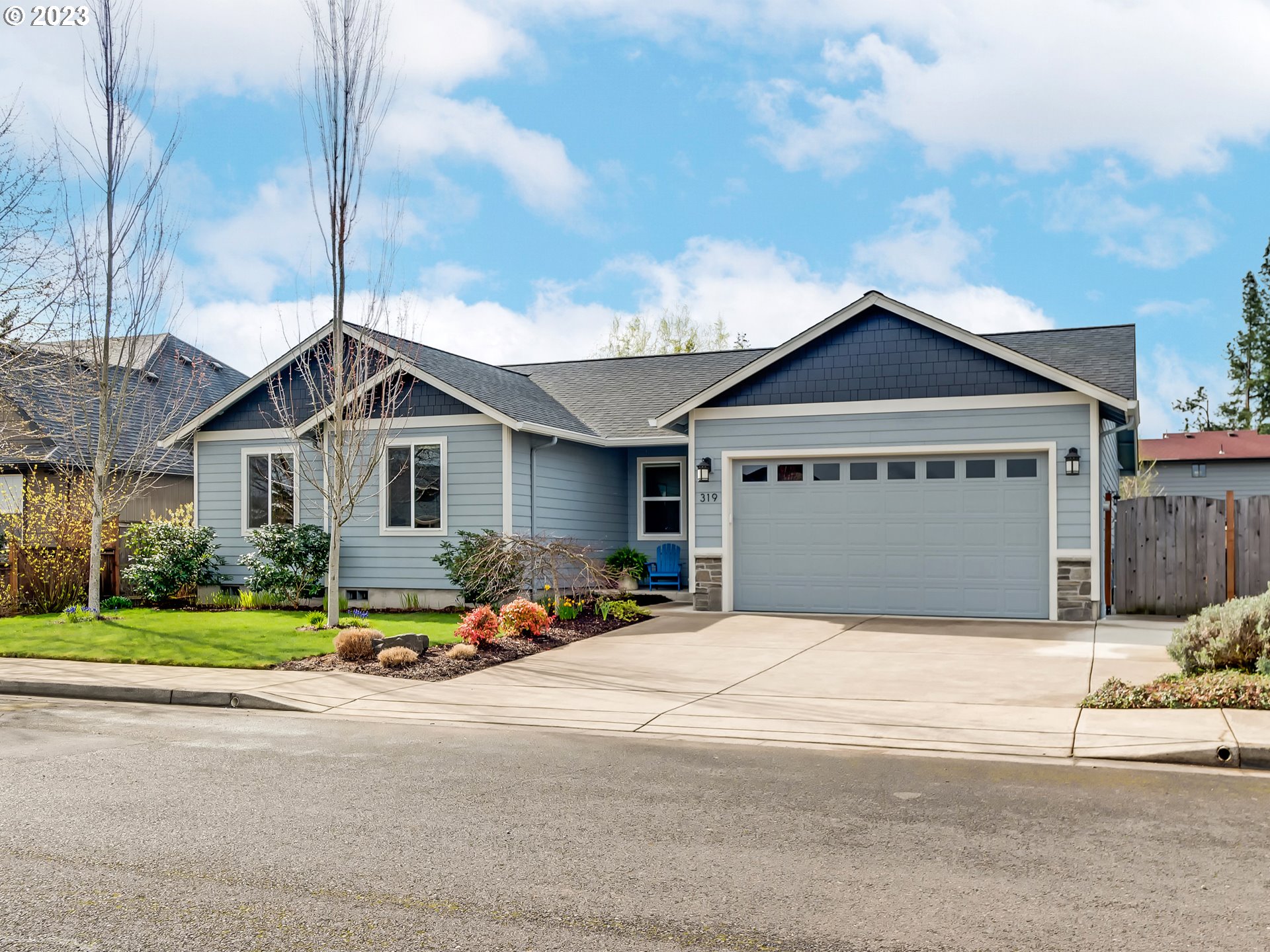 319 CAMRIN LOOP, Creswell, OR 97426