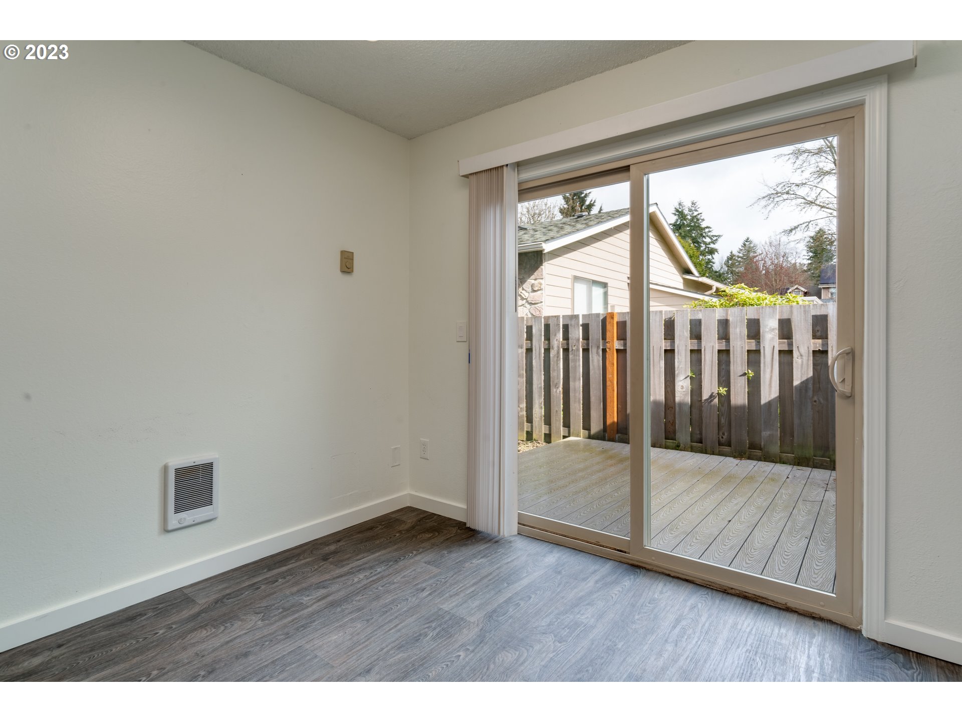 Photo #5: 23633079 Listing 