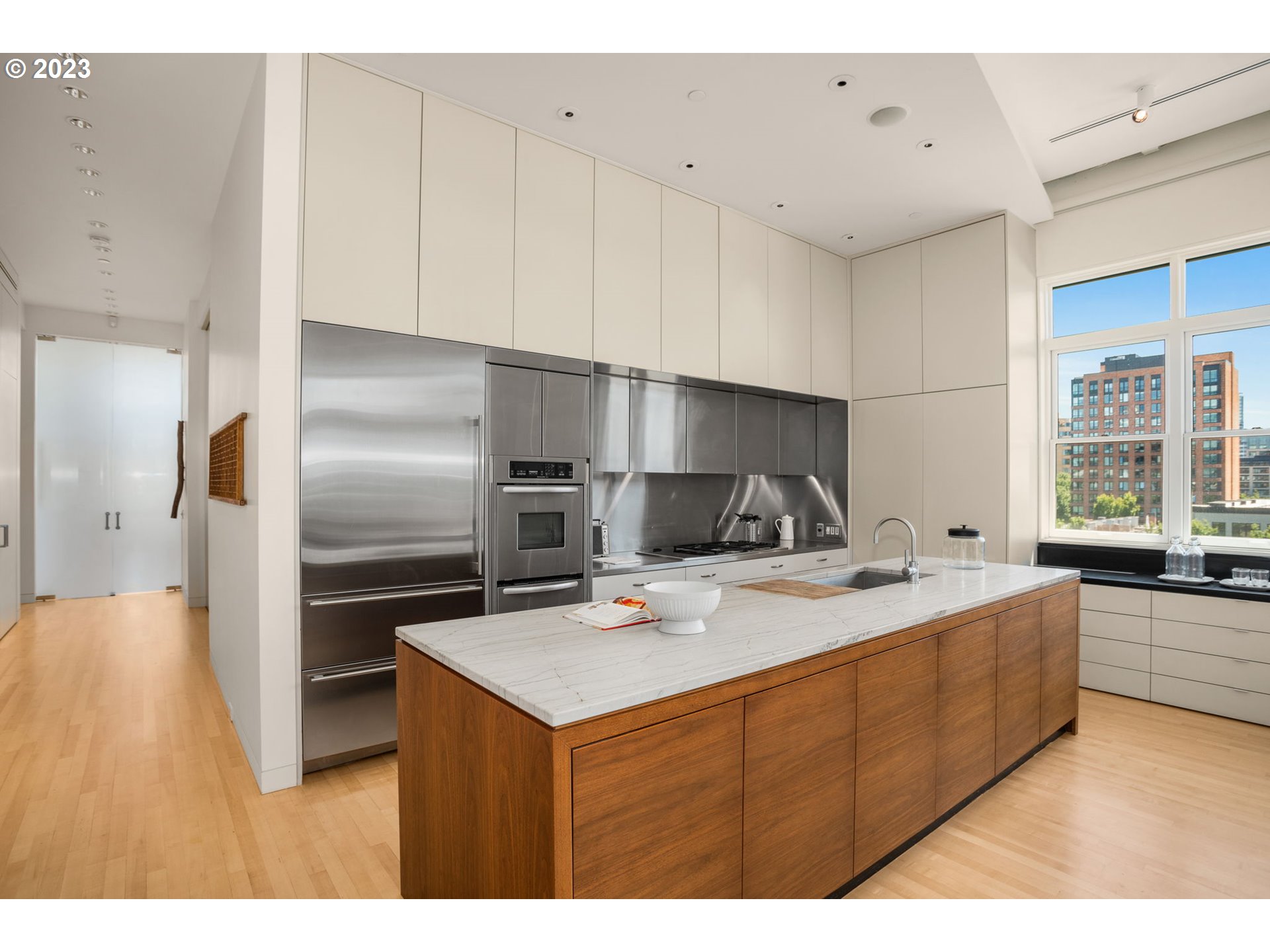 Photo #3: 23638685 Listing 
