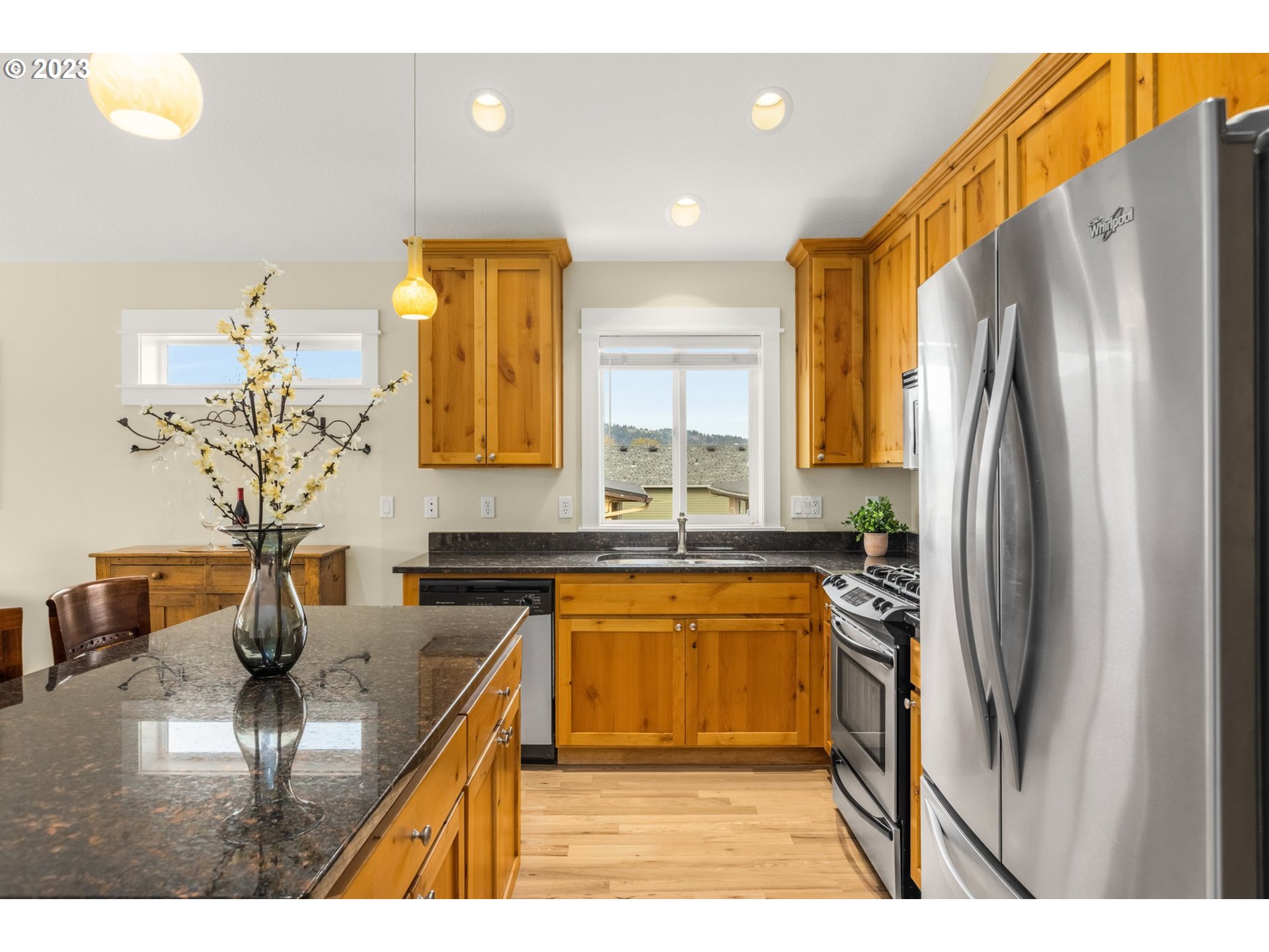 Photo #4: 23639003 Listing 