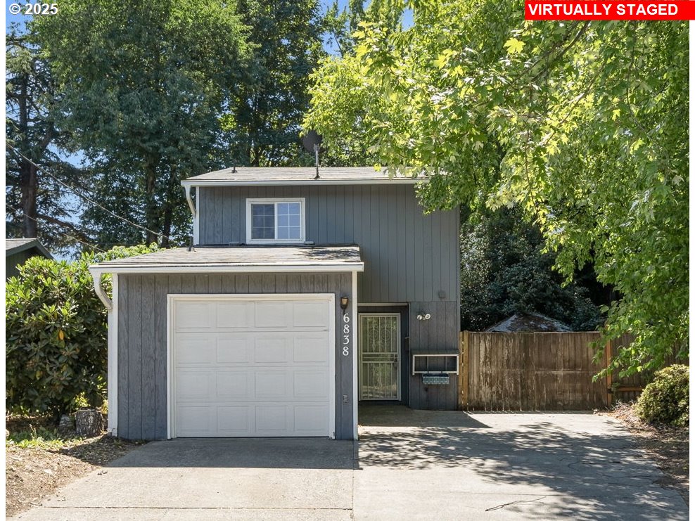 This St.Johns starter home has been loved for many years and is looking for it's new owner. With 3 bedrooms, 1.5 bathrooms and an open concept main floor the layout flows nicely. Freshly painted walls and new carpet throughout. Minisplit system both upstairs and down for added heating and cooling. Washer/Dryer and all appliances included. Fully fenced yard with room to refresh the landscaping and make it your own. Contact us today!