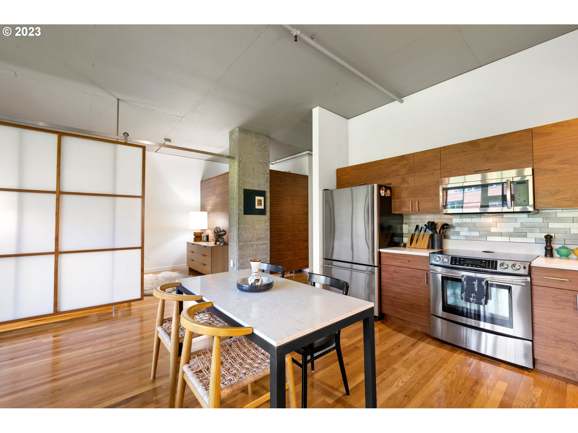 Photo #5: 23644451 Listing 