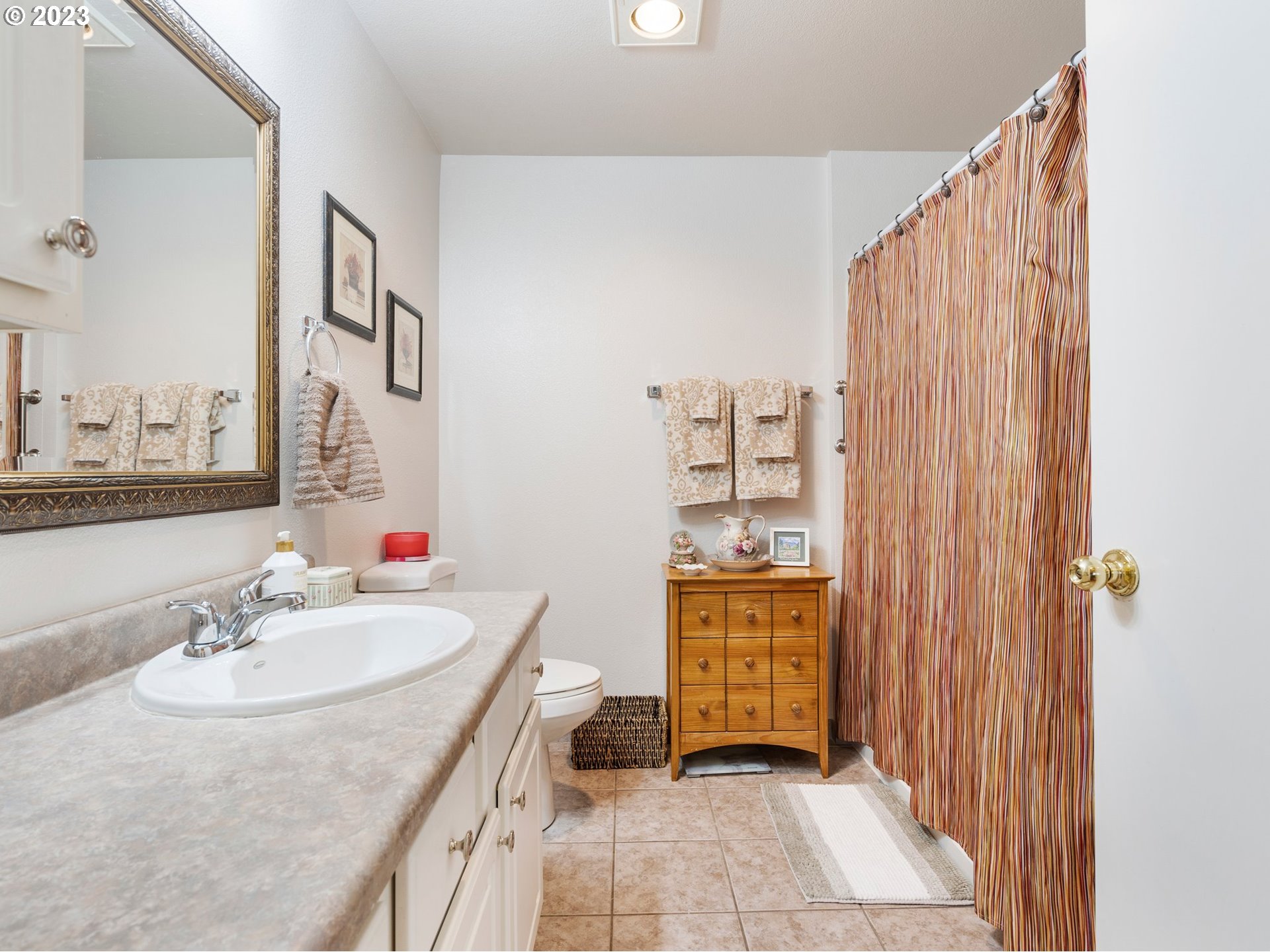 More Details about MLS # 23645488 : 6044 SE DRAKE ST 101