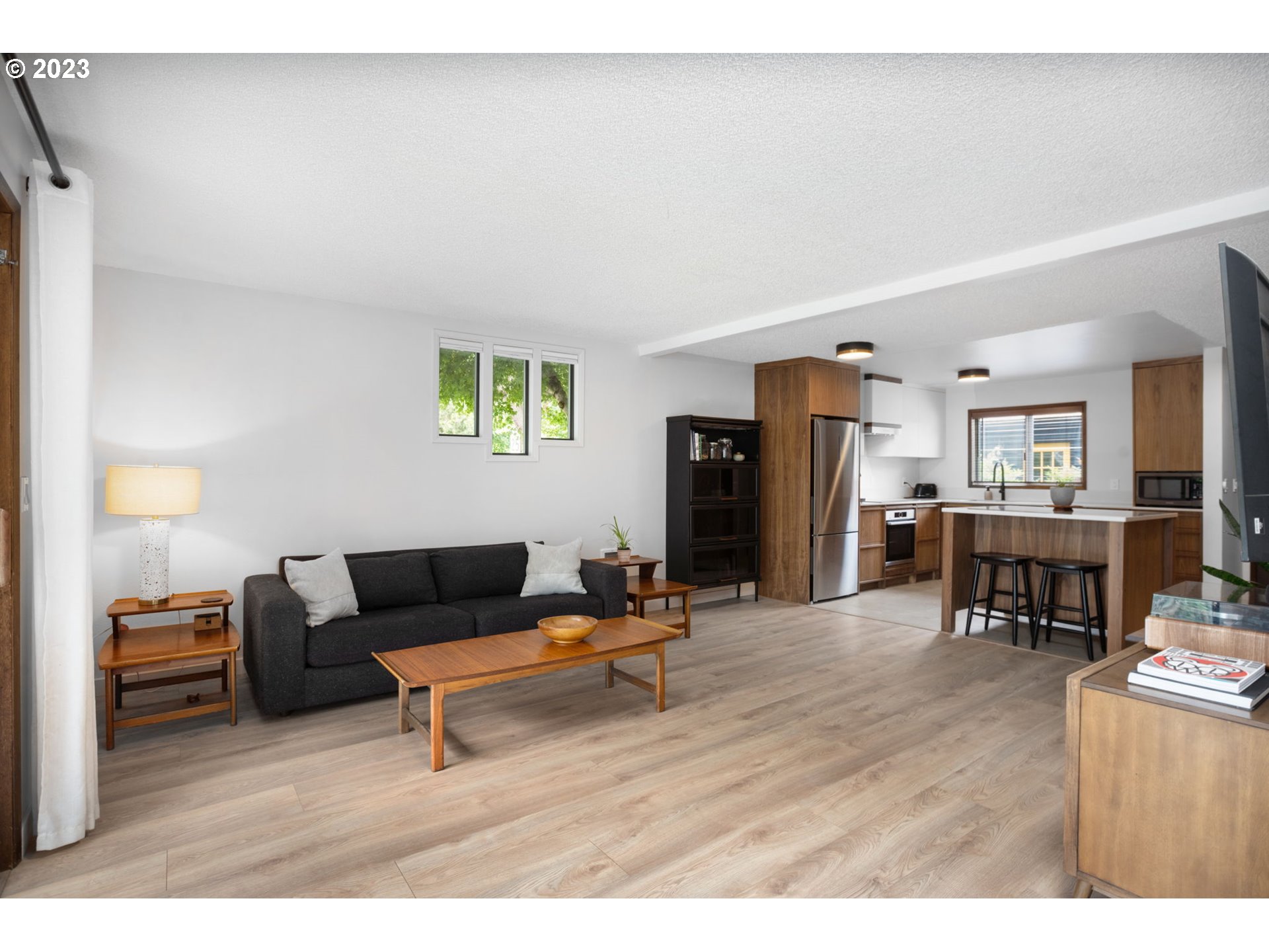 Photo #5: 23649260 Listing 