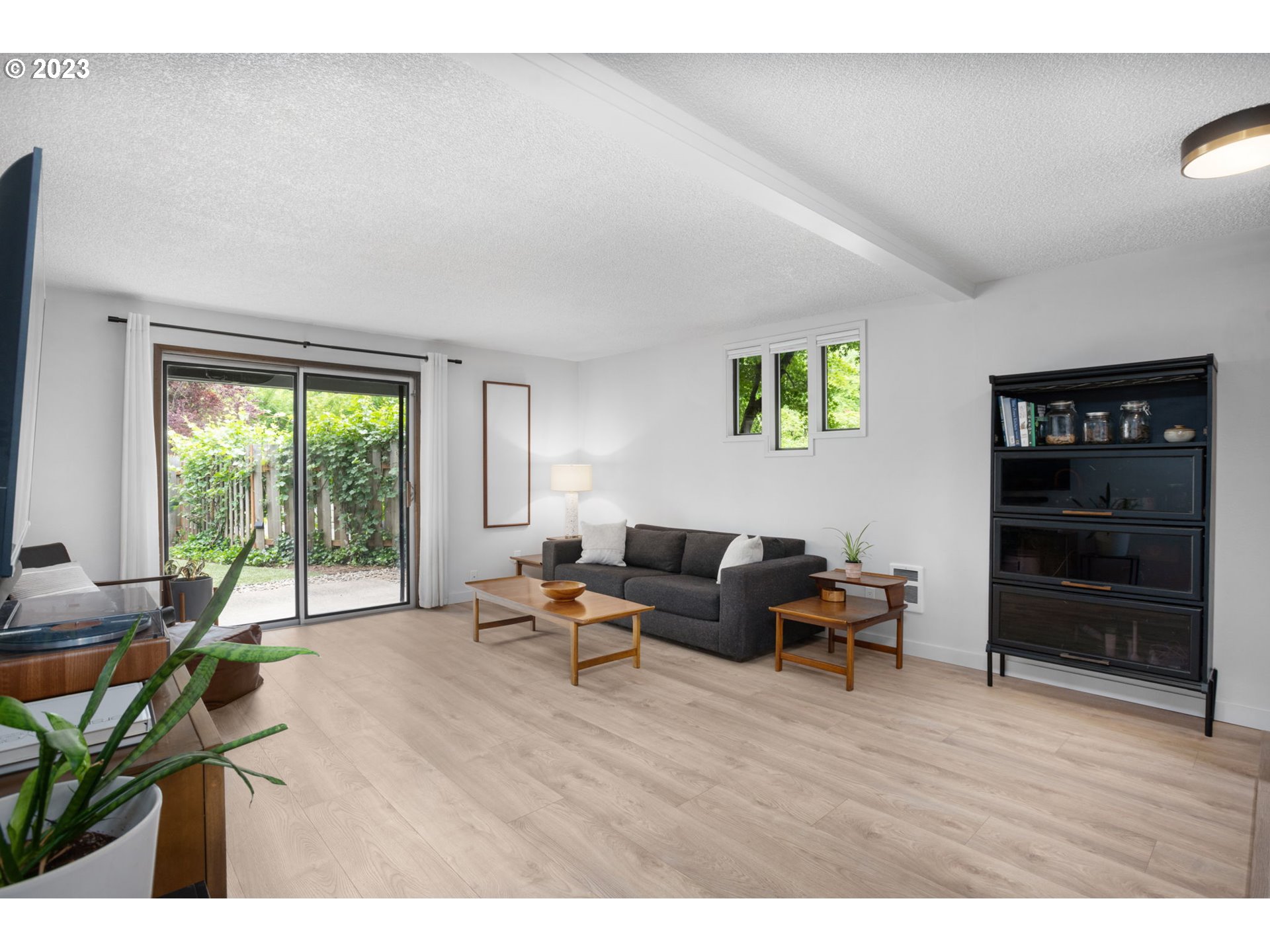 Photo #4: 23649260 Listing 