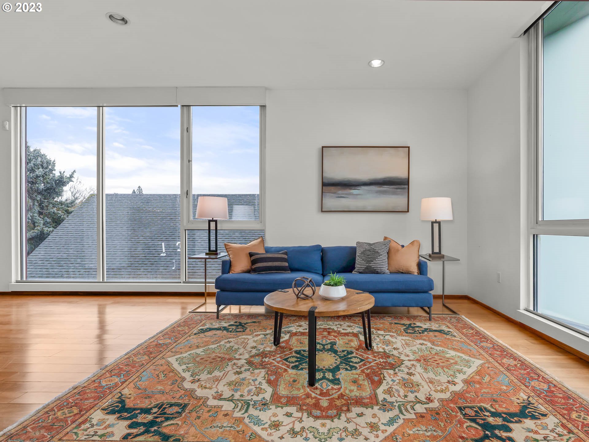 Photo #2: 23653340 Listing 