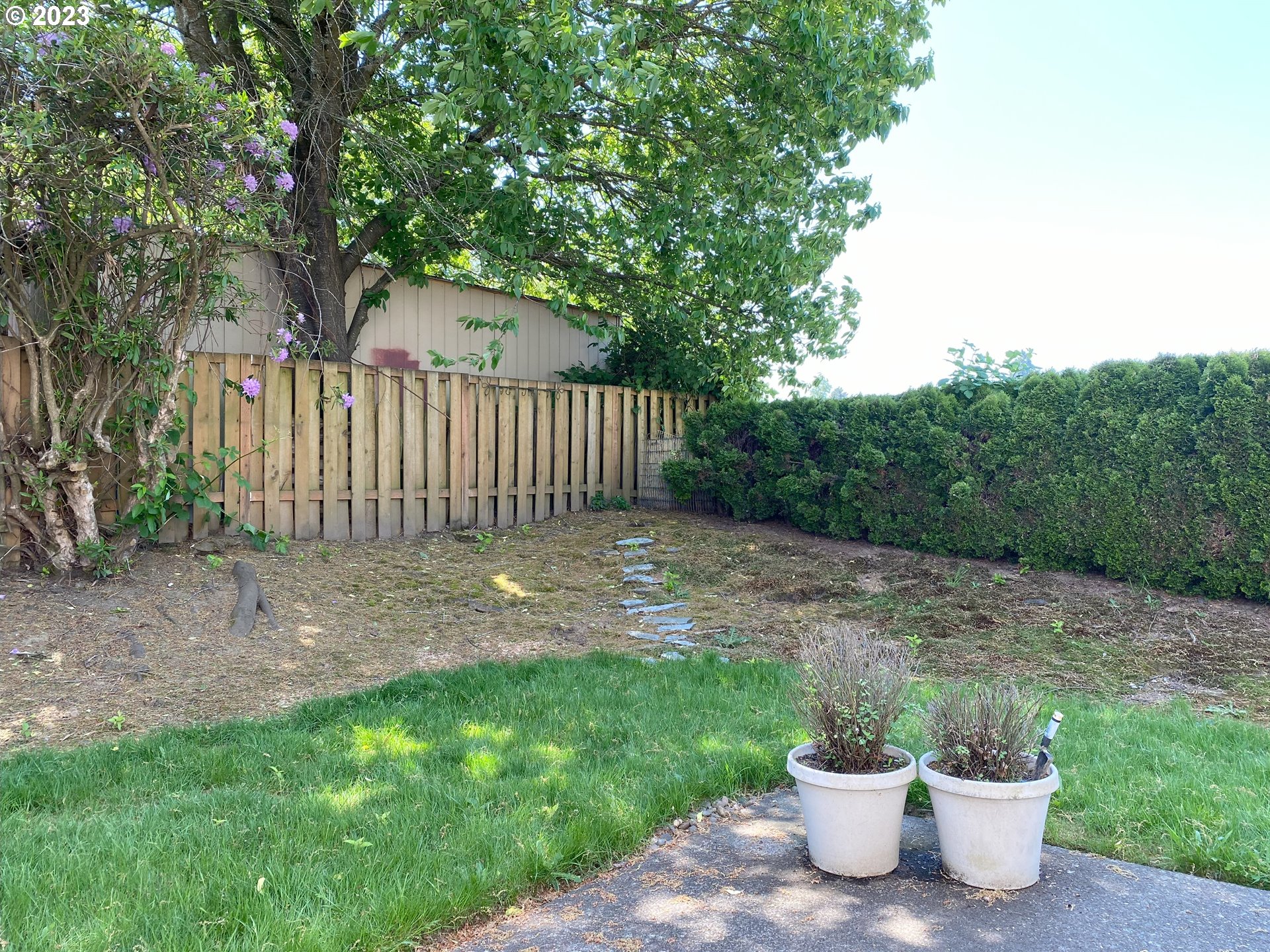 Photo #5: 23656060 Listing 