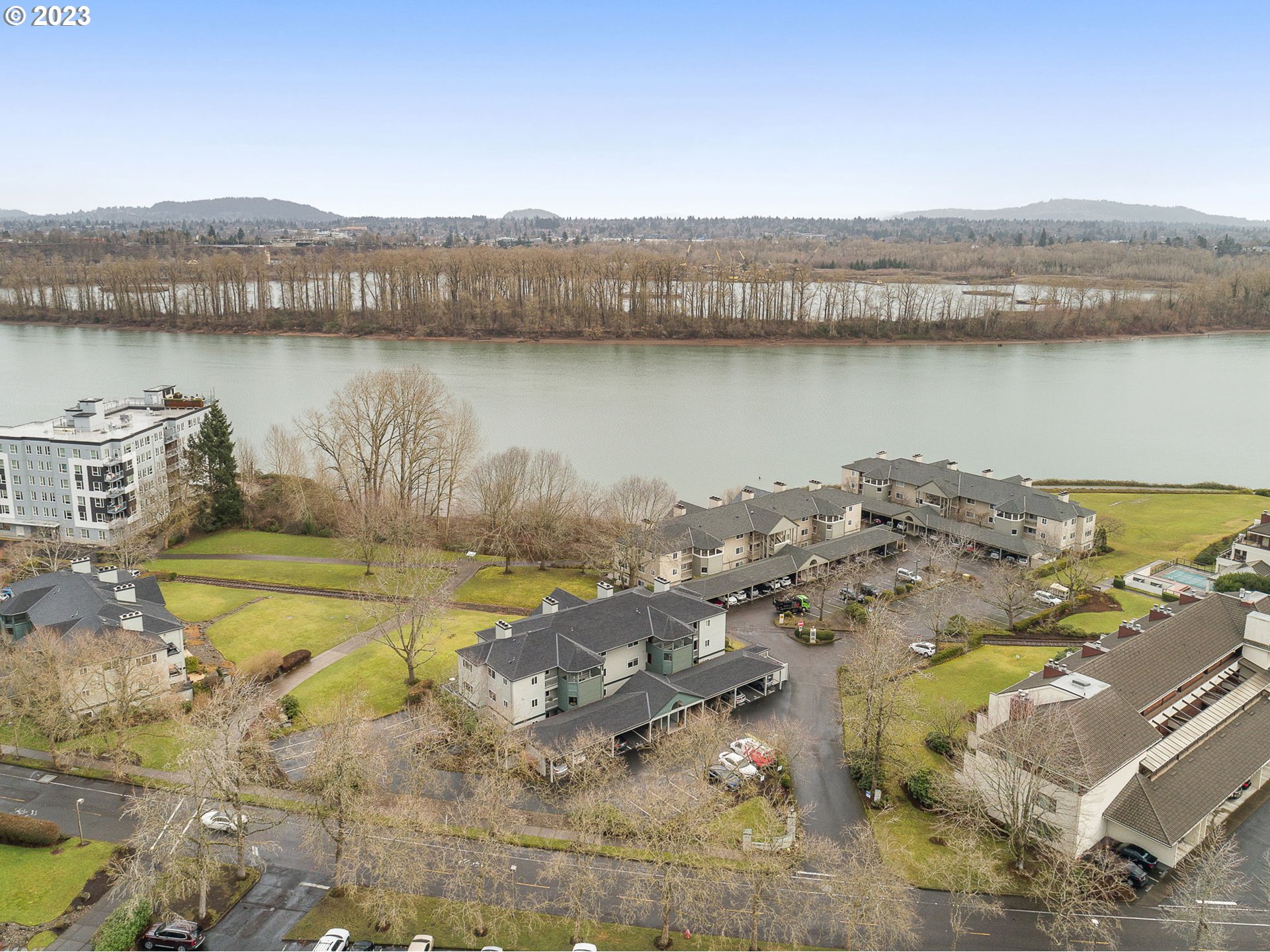Photo #4: 23664188 Listing 
