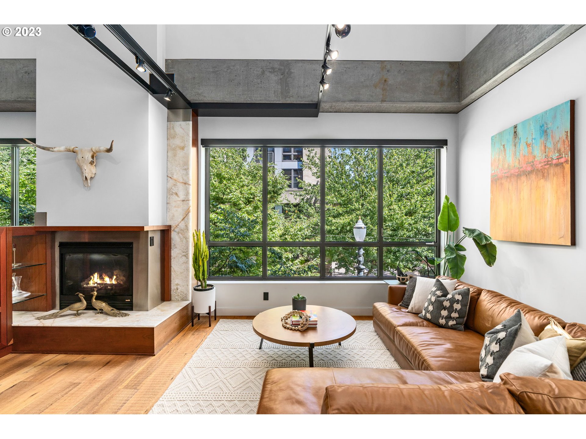 Photo #2: 23665942 Listing 